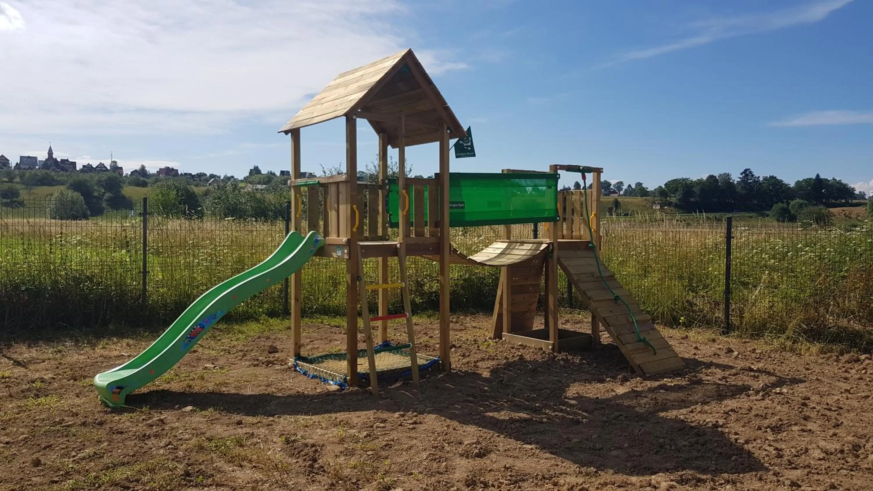 Children play ground in Eko domki MaMastra Szaflary