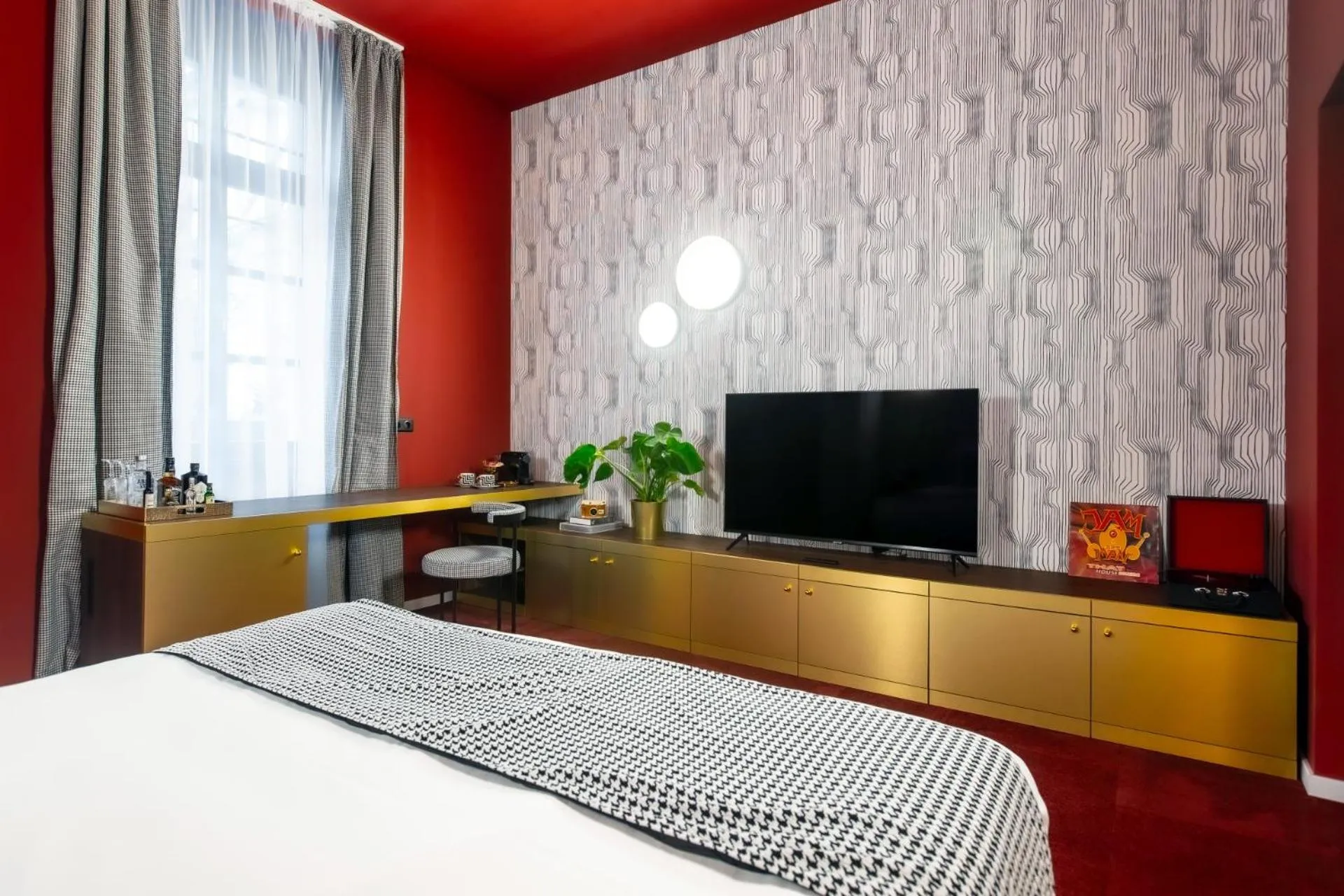 Bed in Stories Boutique Hotel