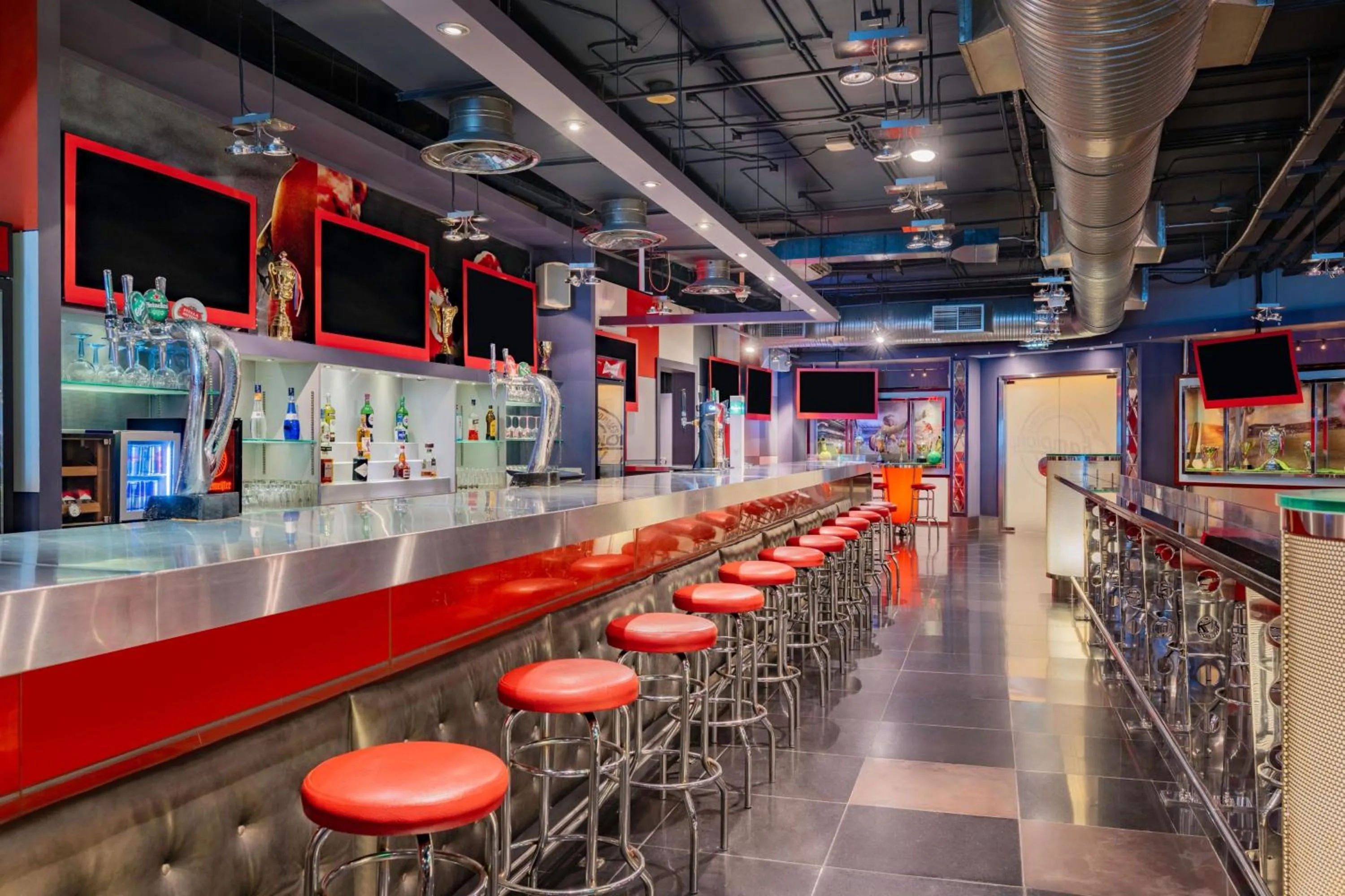 Lounge or bar in Marriott Marquis City Center Doha Hotel