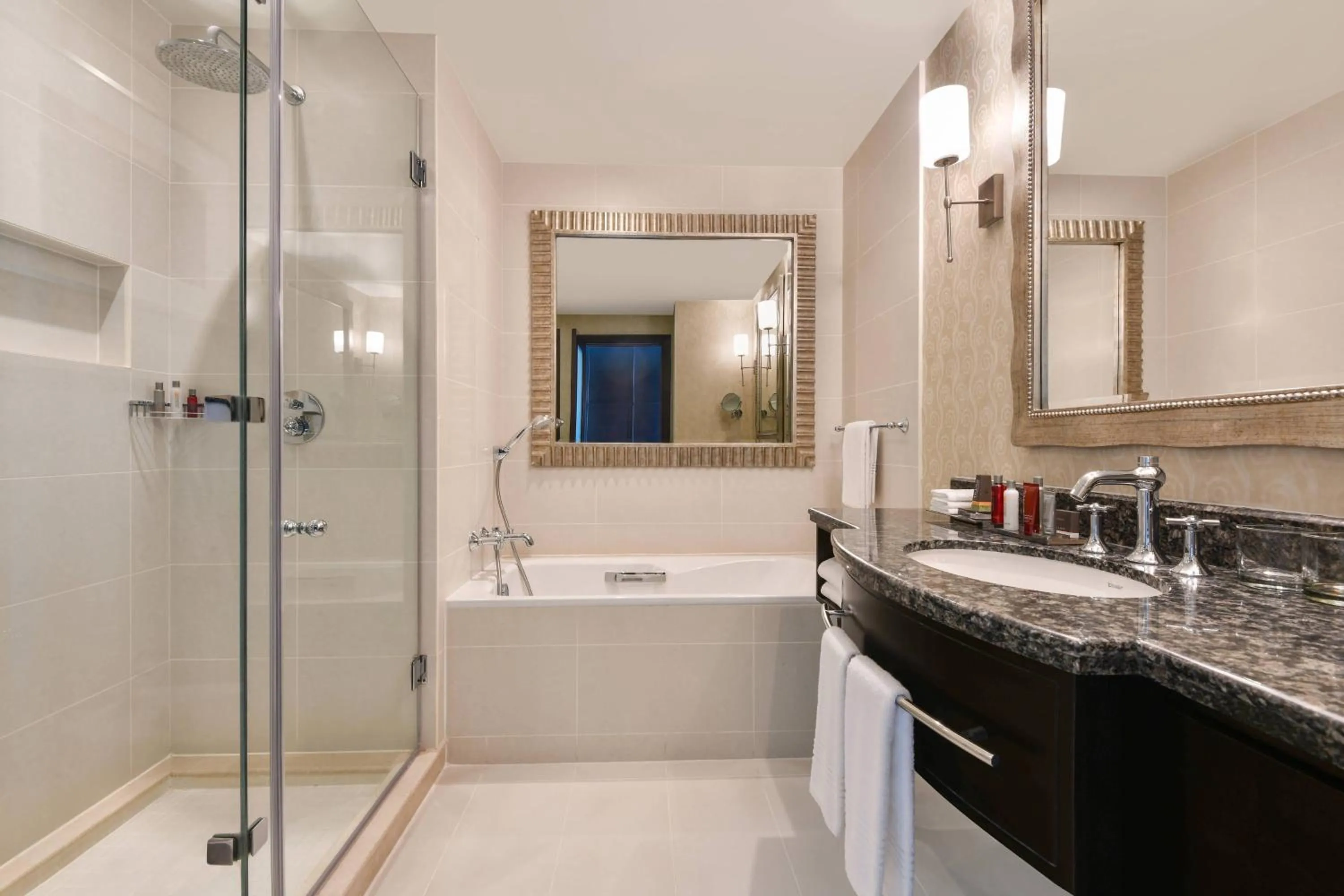 Bathroom in Marriott Marquis City Center Doha Hotel