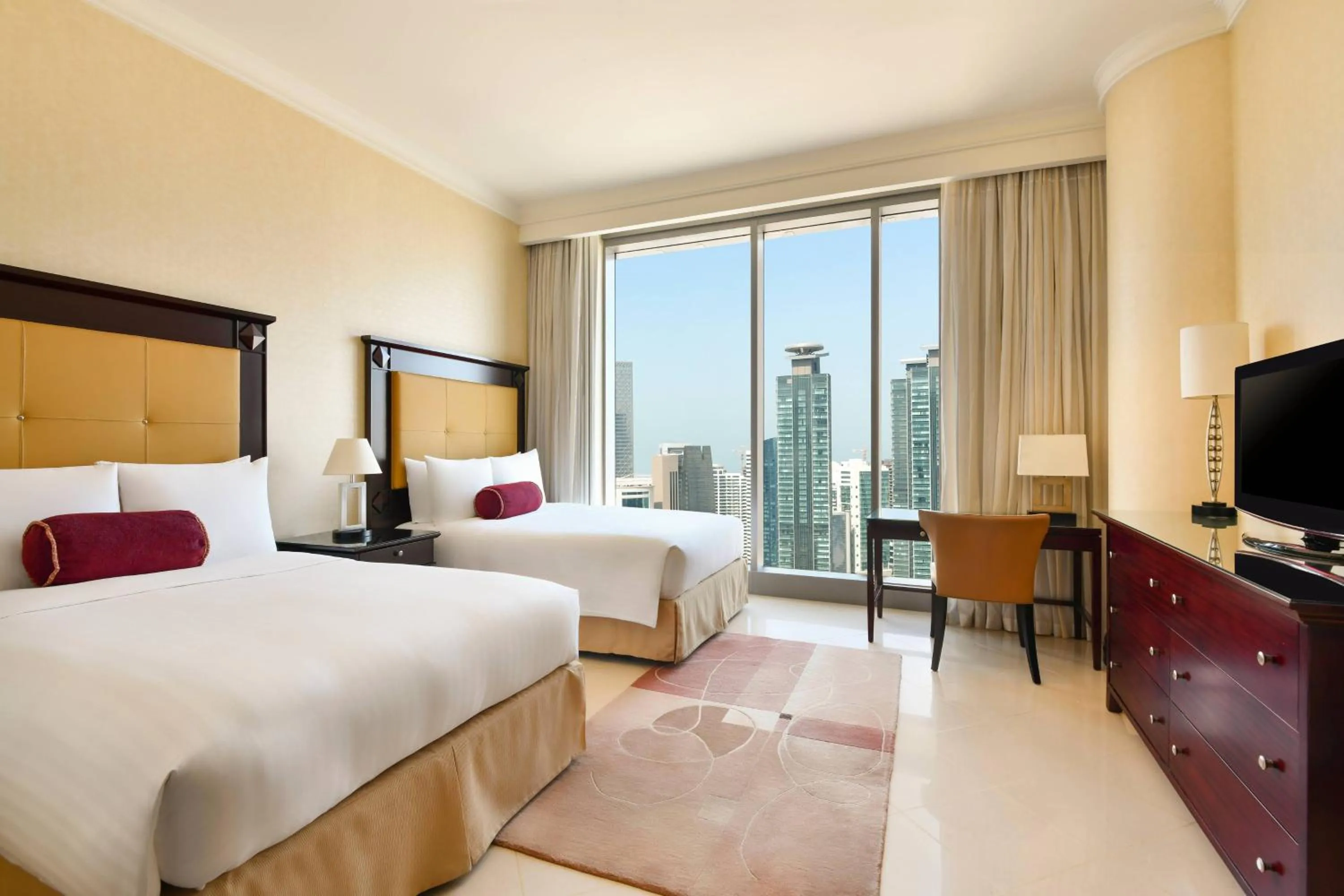 Bedroom, Bed in Marriott Marquis City Center Doha Hotel