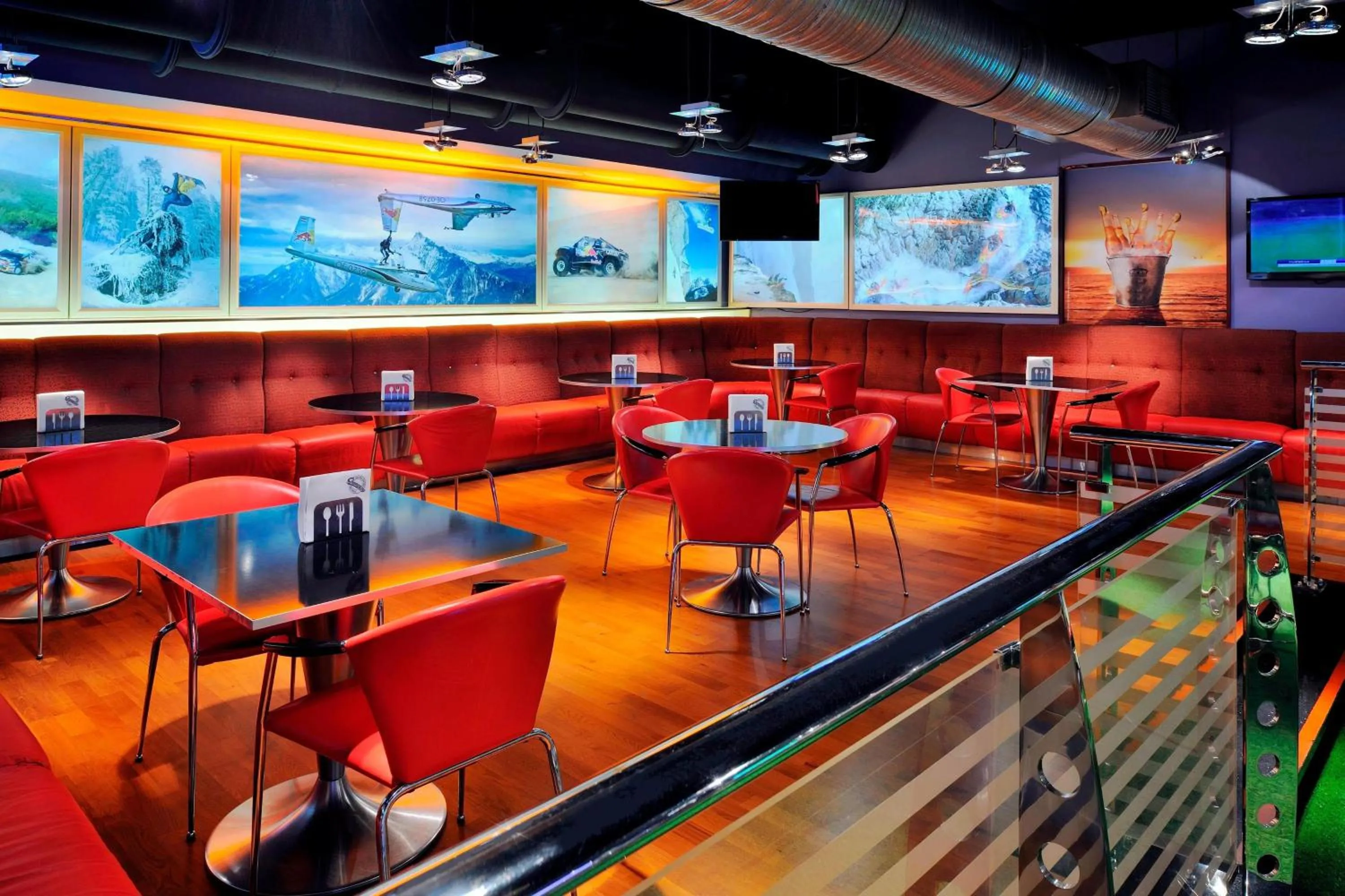 Lounge or bar in Marriott Marquis City Center Doha Hotel