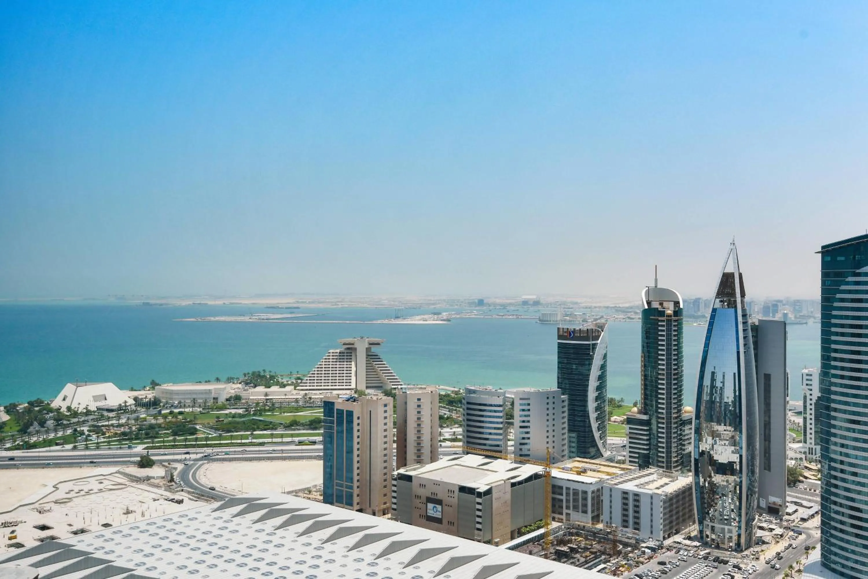Photo of the whole room in Marriott Marquis City Center Doha Hotel