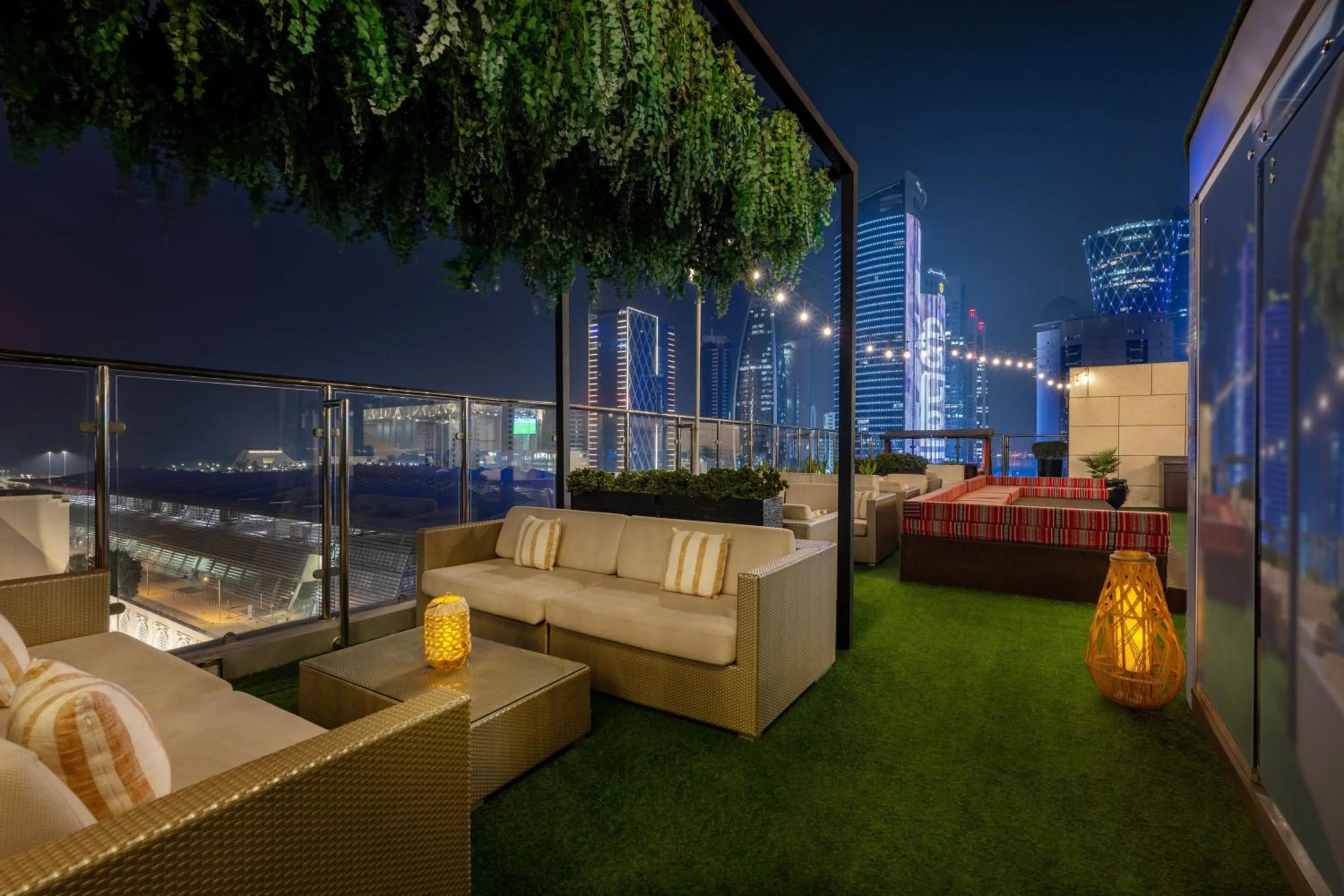 Lounge or bar in Marriott Marquis City Center Doha Hotel