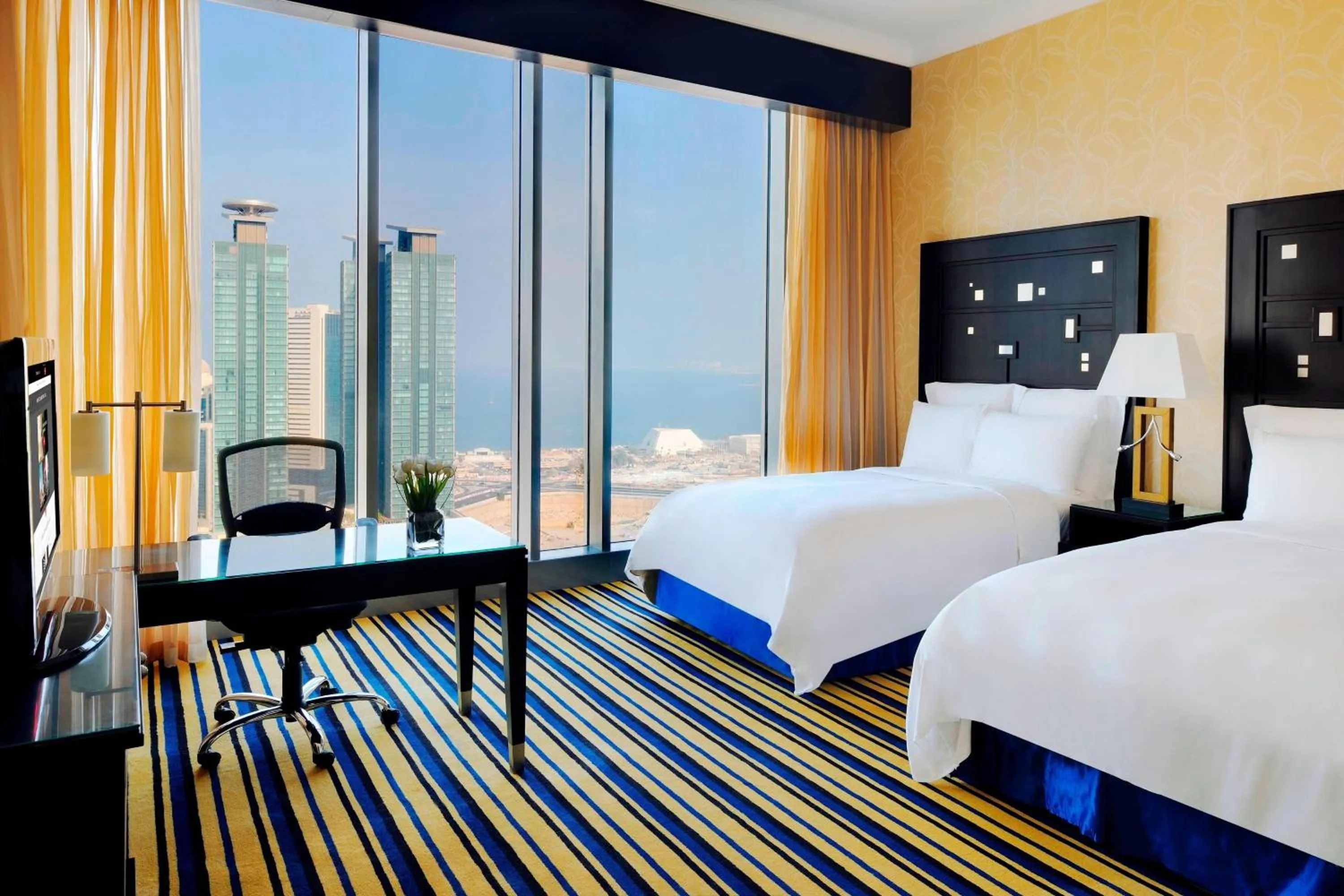 Photo of the whole room, Bed in Marriott Marquis City Center Doha Hotel