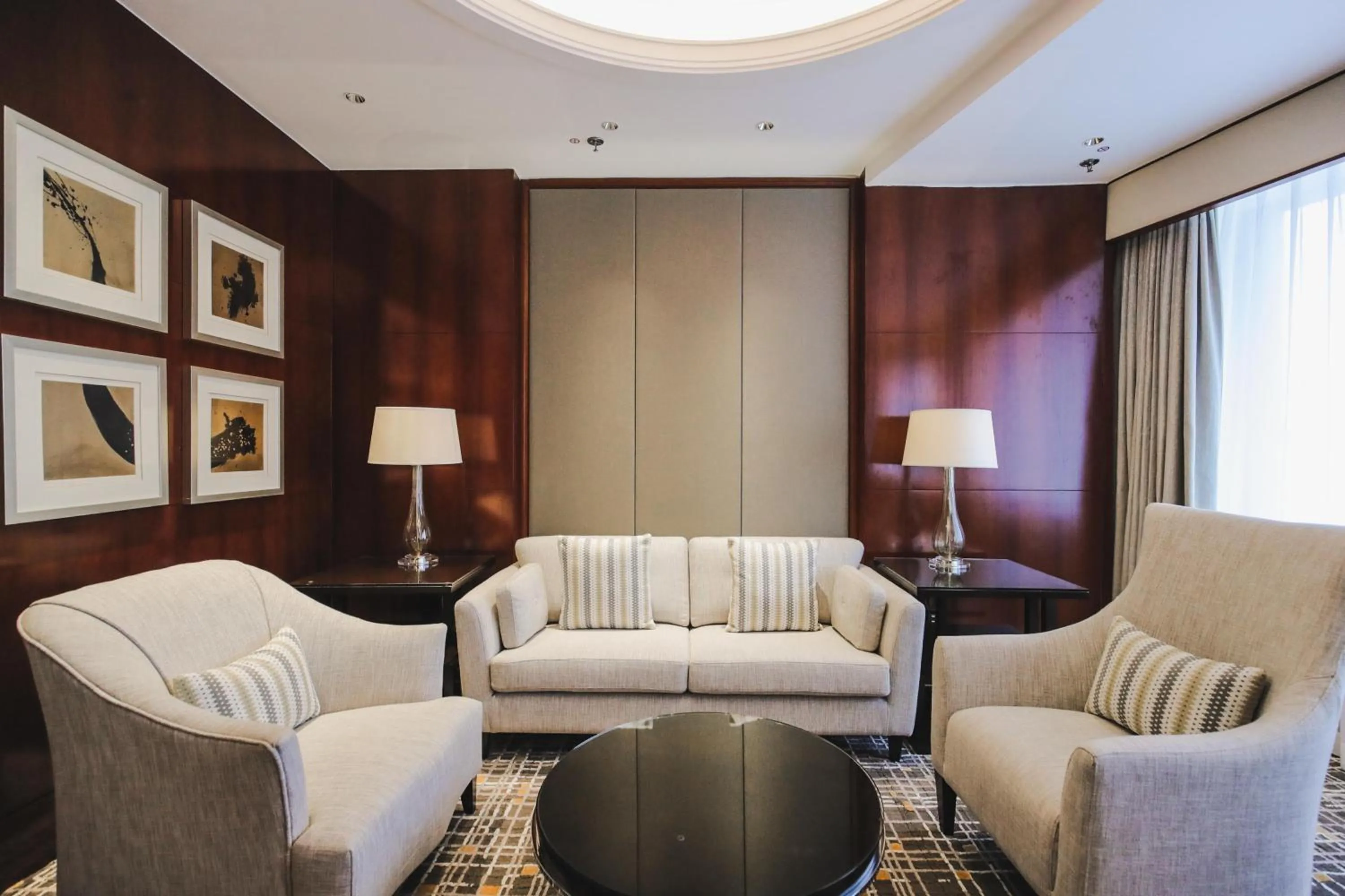 Living room in Shanghai Marriott Marquis City Centre