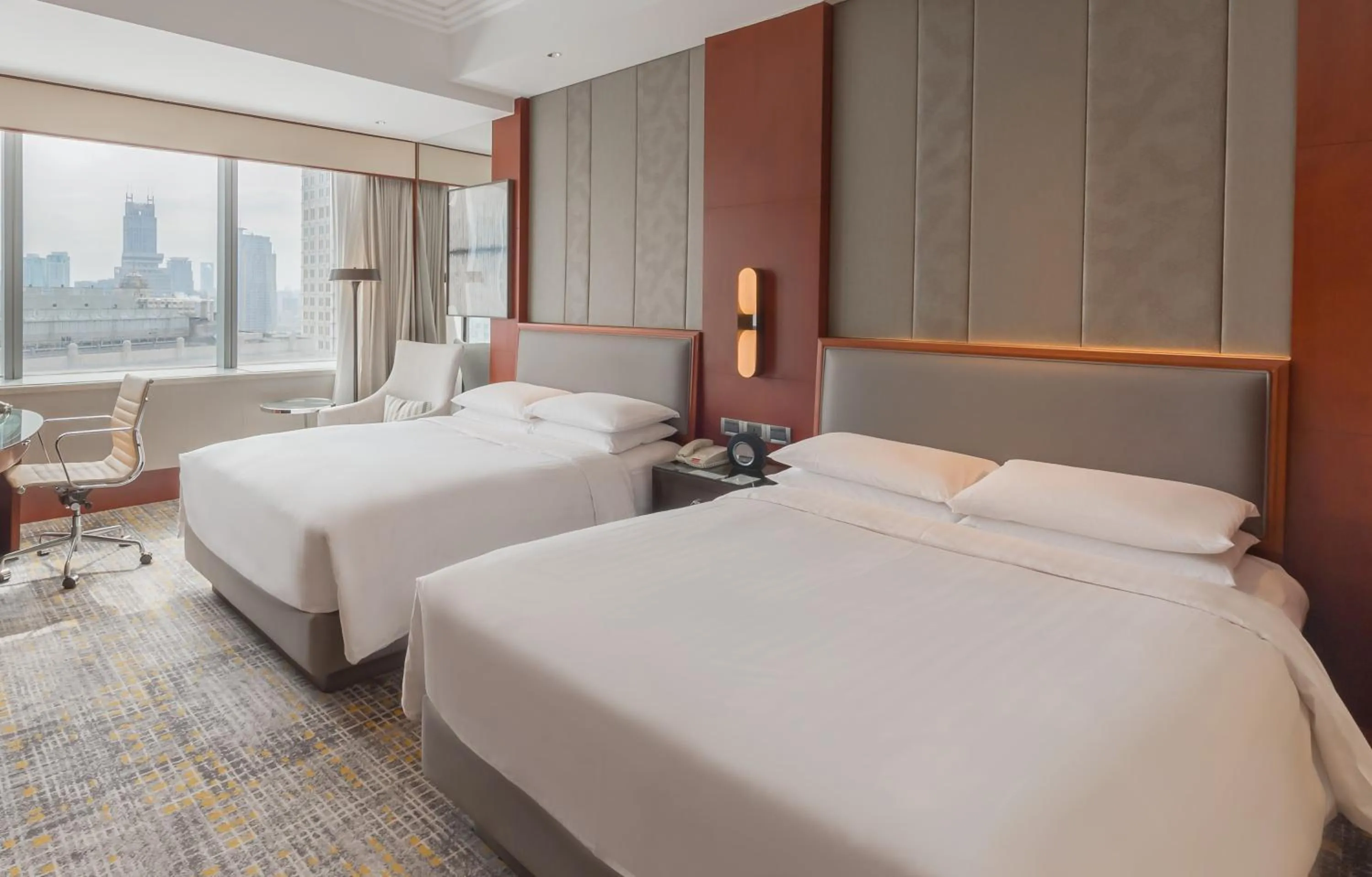 Bed in Shanghai Marriott Marquis City Centre