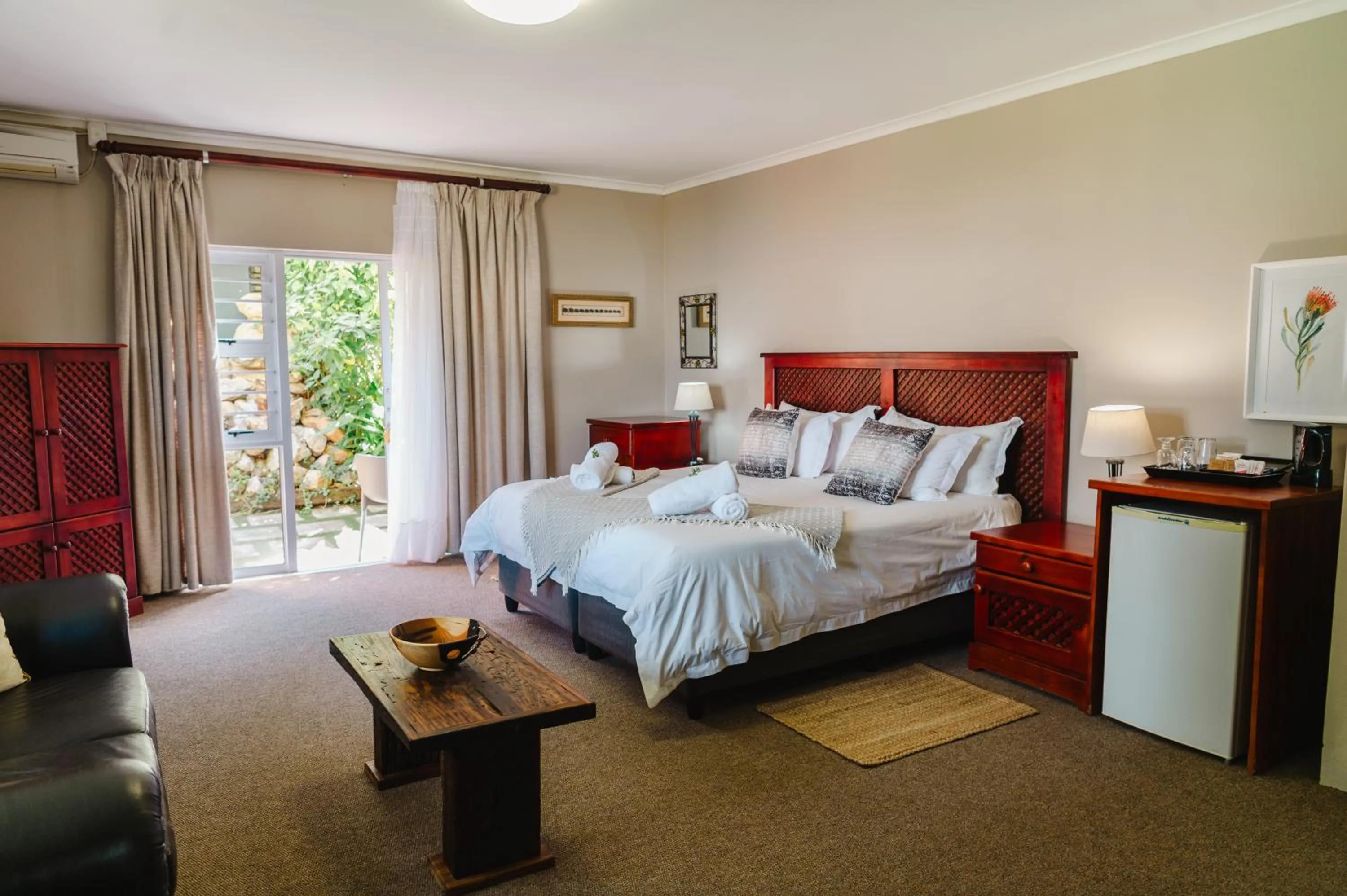 Luxury Double Room in Kududu Guest House