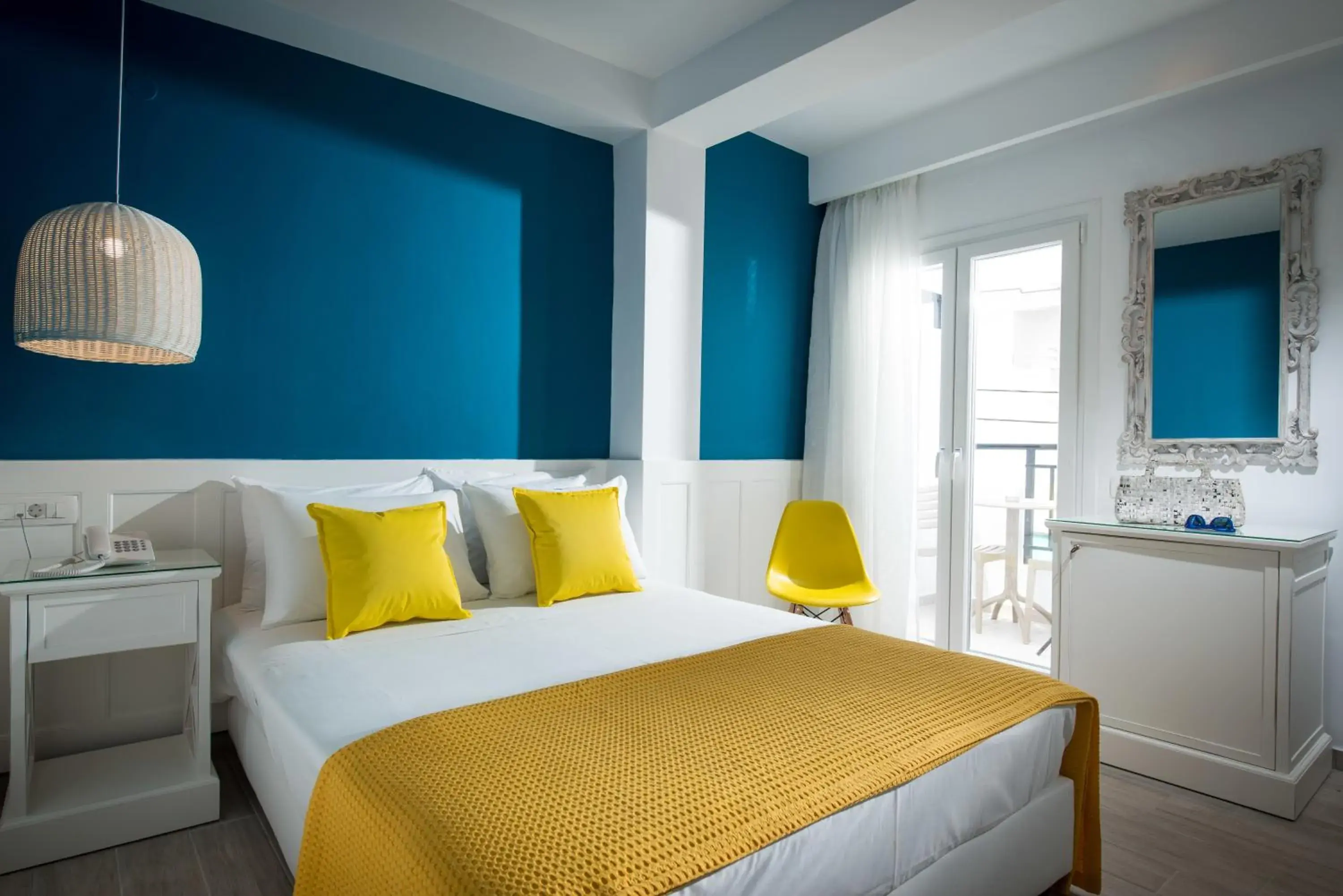 Photo of the whole room, Bed in Mari Kristin Beach Hotel Photo of the whole room, Bed in Mari Kristin Beach Hotel