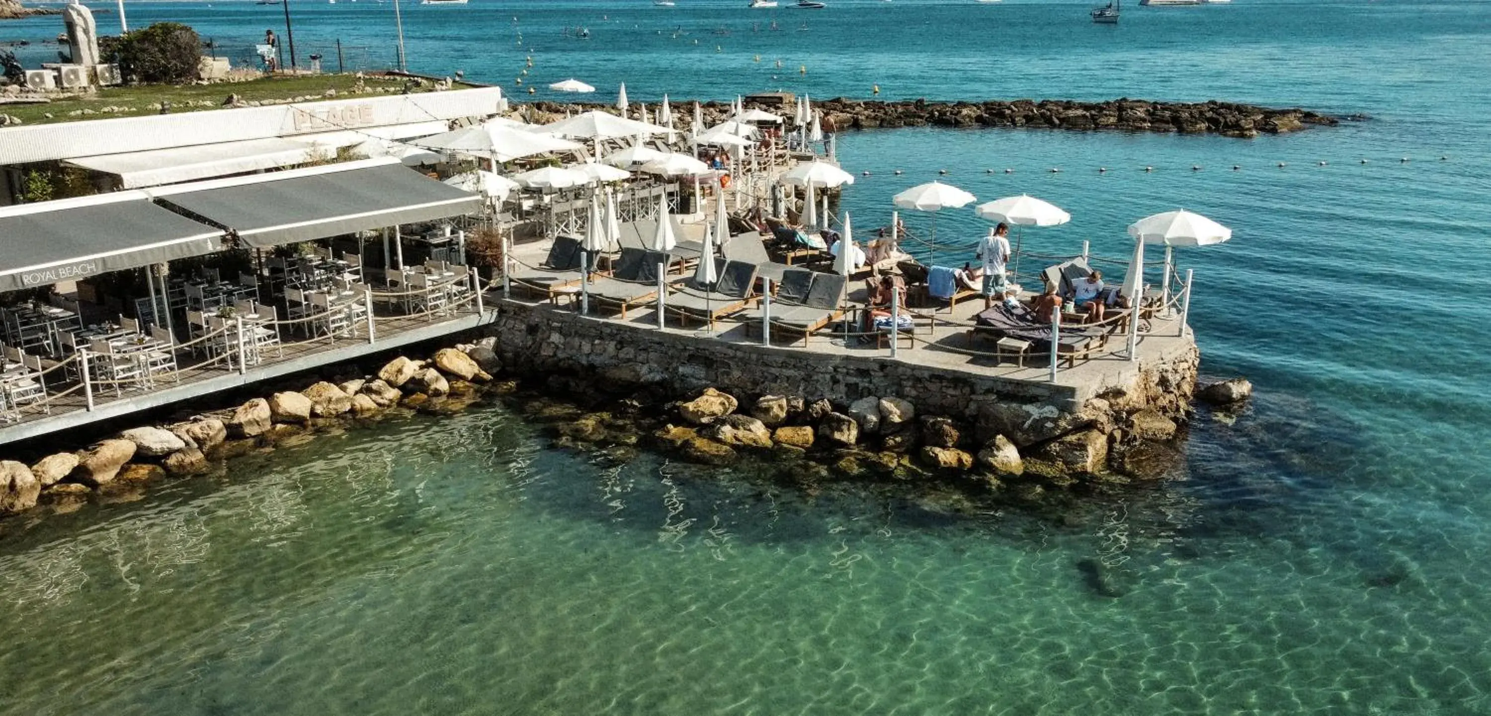 Restaurant/places to eat in Royal Antibes - Luxury Hotel, Résidence, Beach & Spa Restaurant/places to eat in Royal Antibes - Luxury Hotel, Résidence, Beach & Spa