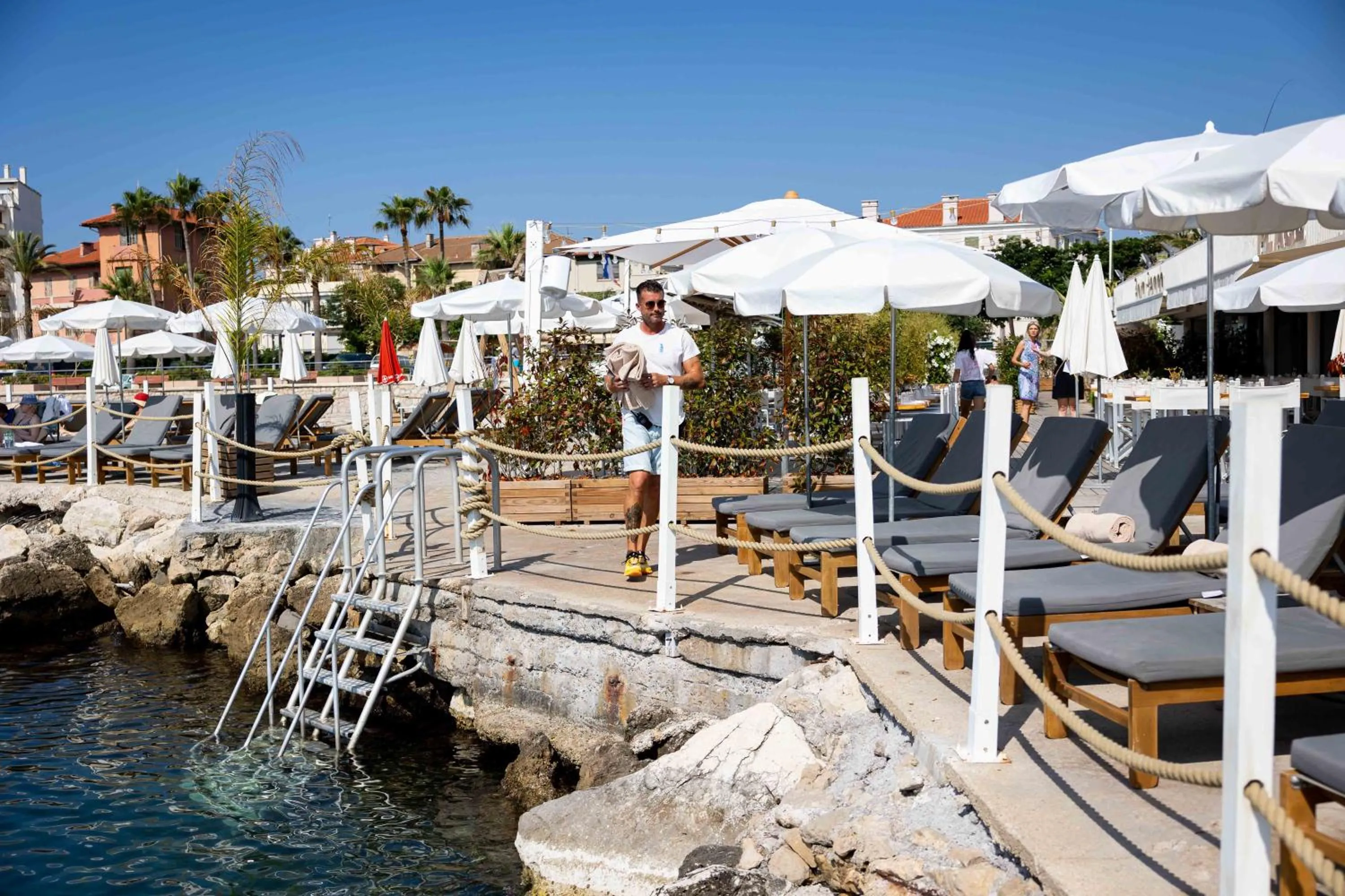 Beach in Royal Antibes - Luxury Hotel, Résidence, Beach & Spa