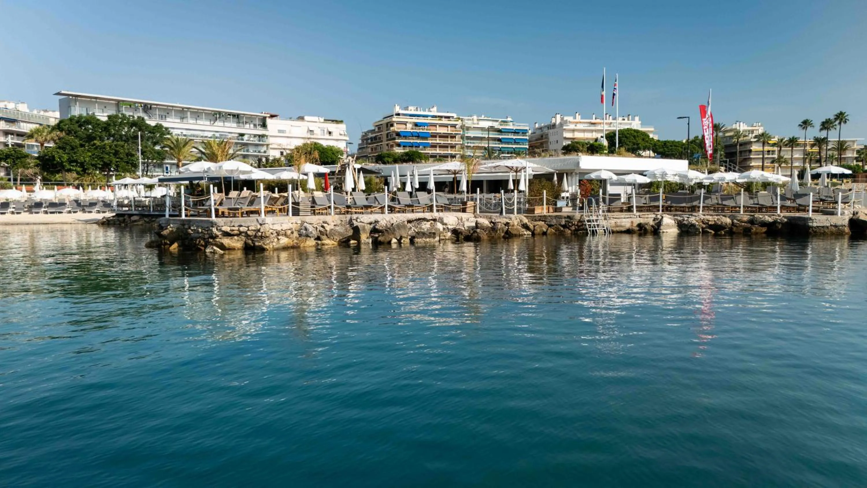Beach in Royal Antibes - Luxury Hotel, Résidence, Beach & Spa