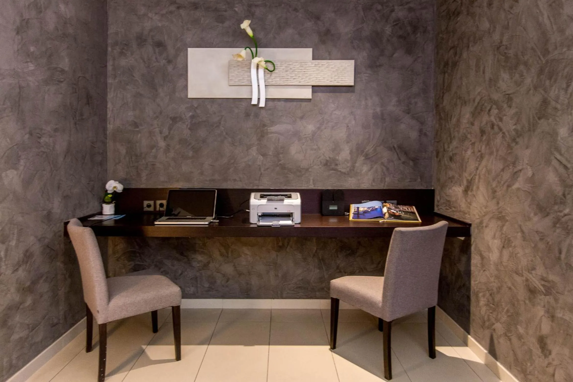 Business facilities in Royal Antibes - Luxury Hotel, Résidence, Beach & Spa