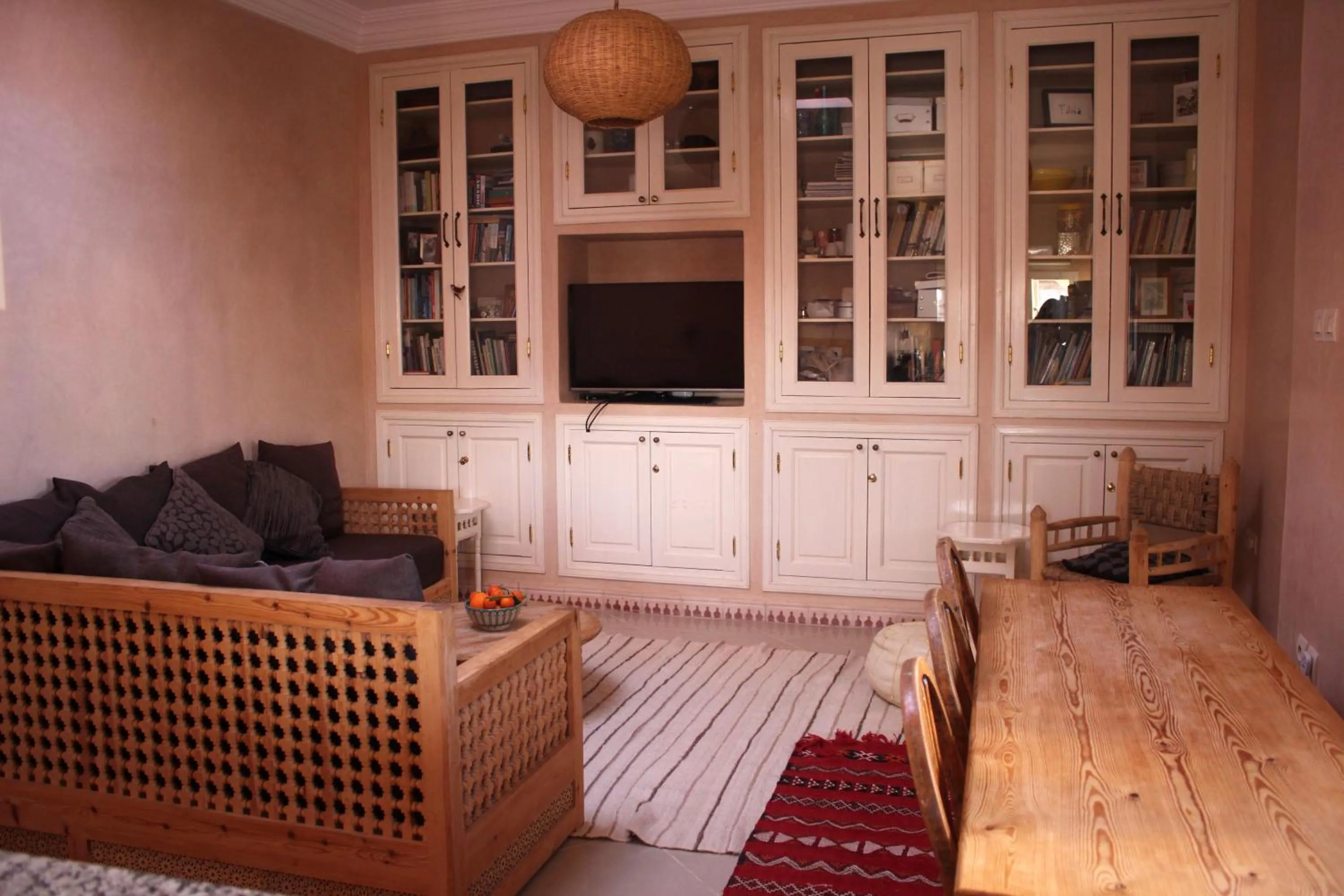 Tilily Apartment
