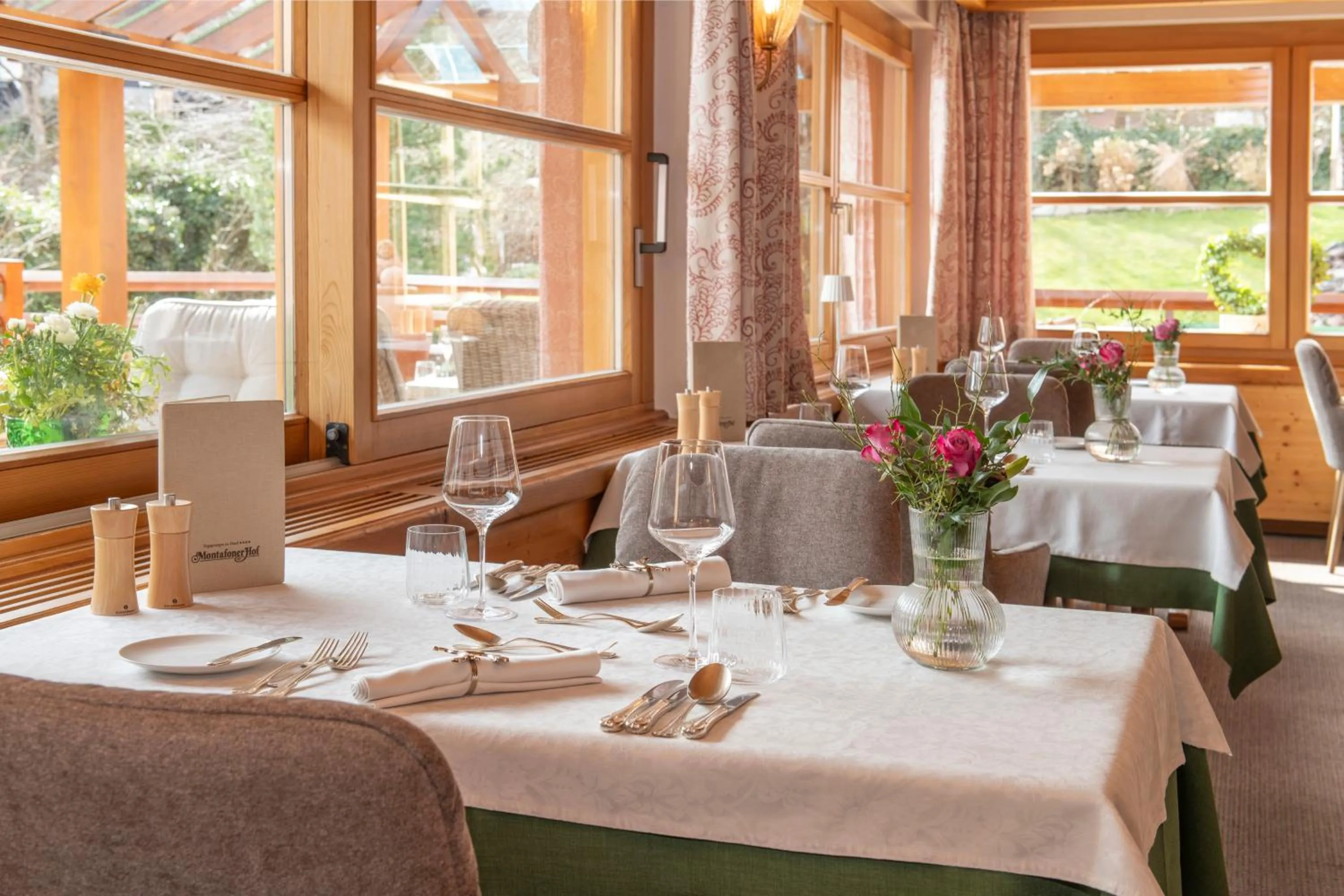 Restaurant/places to eat in Hotel Montafoner Hof