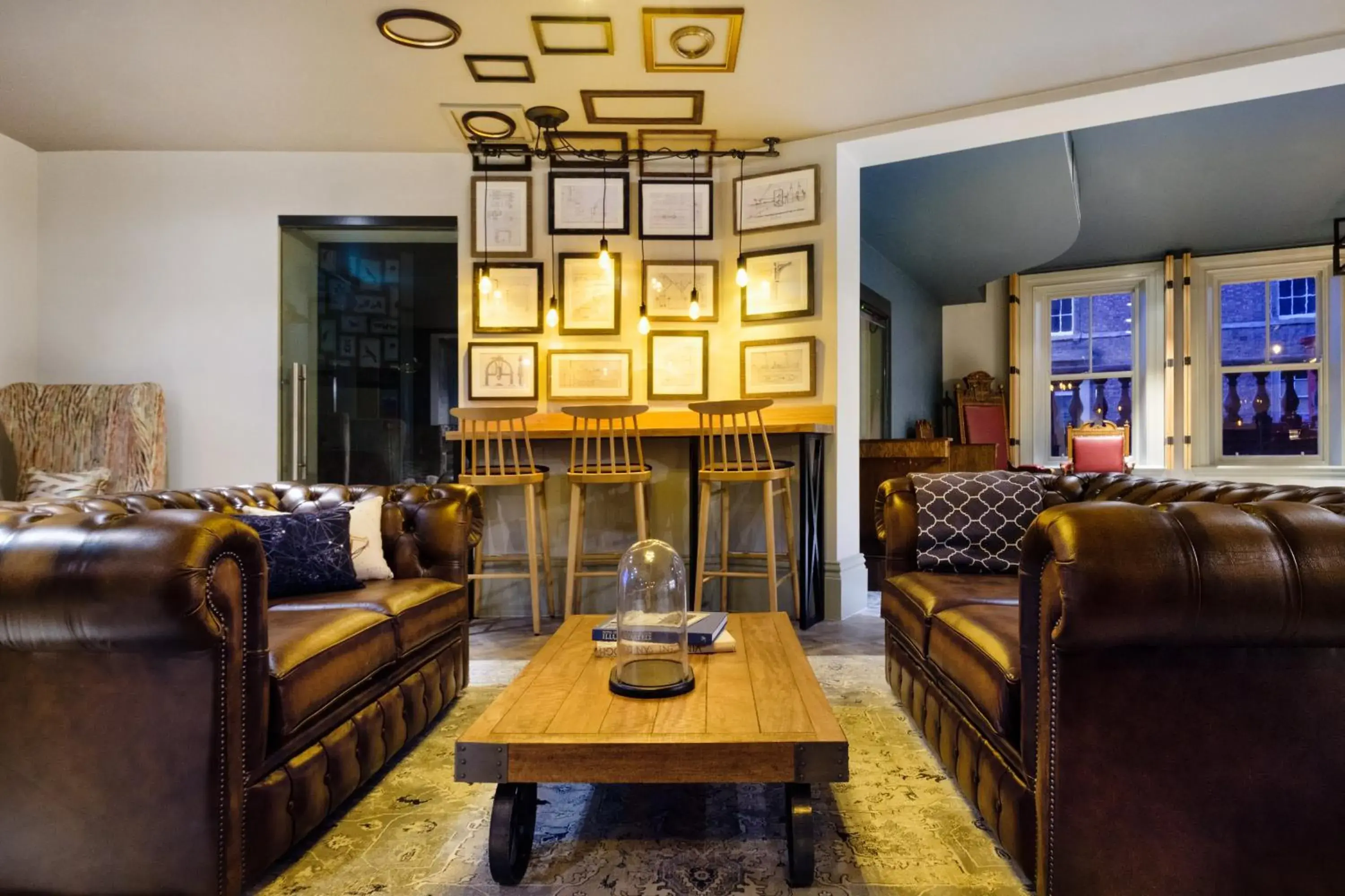 Lobby or reception in Hotel Indigo - Durham by IHG Lobby or reception in Hotel Indigo - Durham by IHG