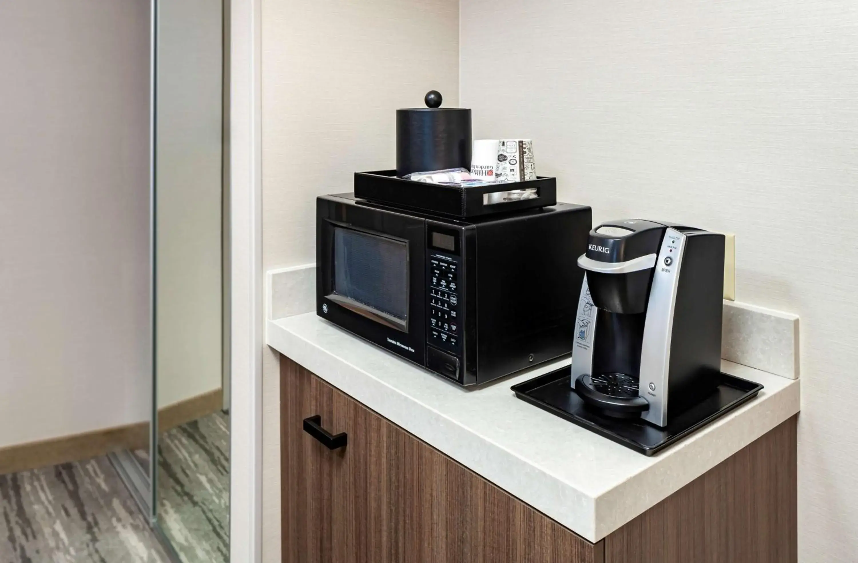 King Room with Balcony and Walk-In Shower in Hilton Garden Inn San Diego/Rancho Bernardo King Room with Balcony and Walk-In Shower in Hilton Garden Inn San Diego/Rancho Bernardo