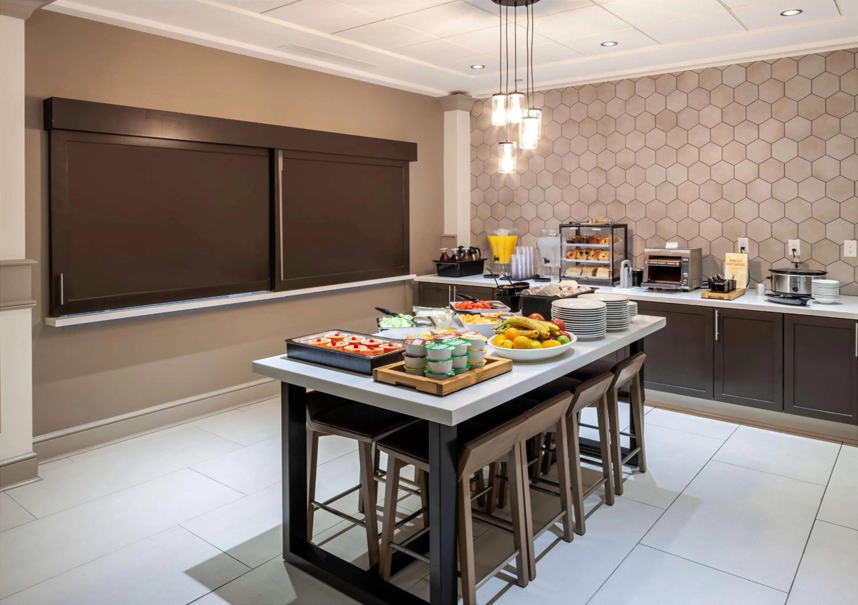 Breakfast in Hilton Garden Inn San Diego/Rancho Bernardo