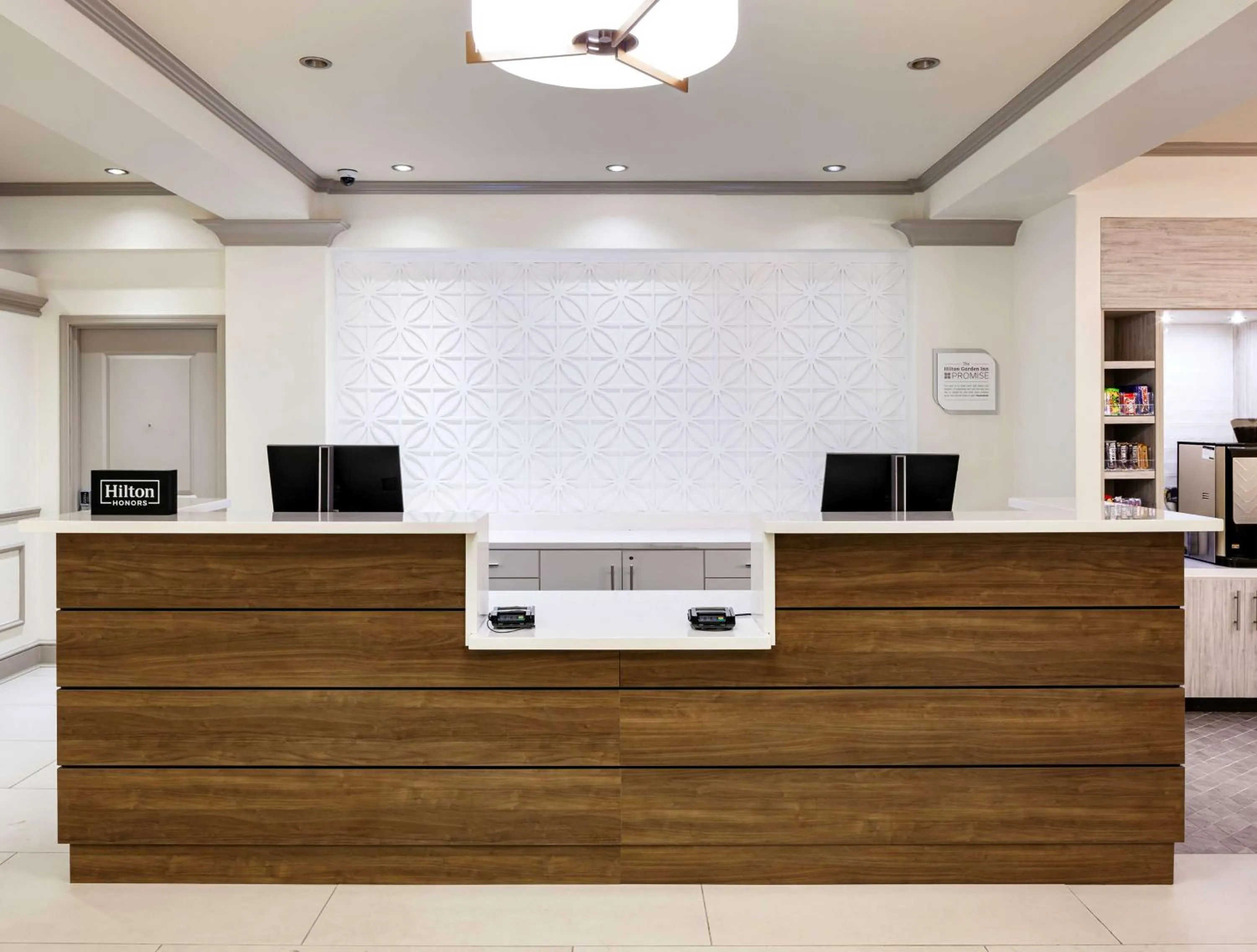 Lobby or reception in Hilton Garden Inn San Diego/Rancho Bernardo