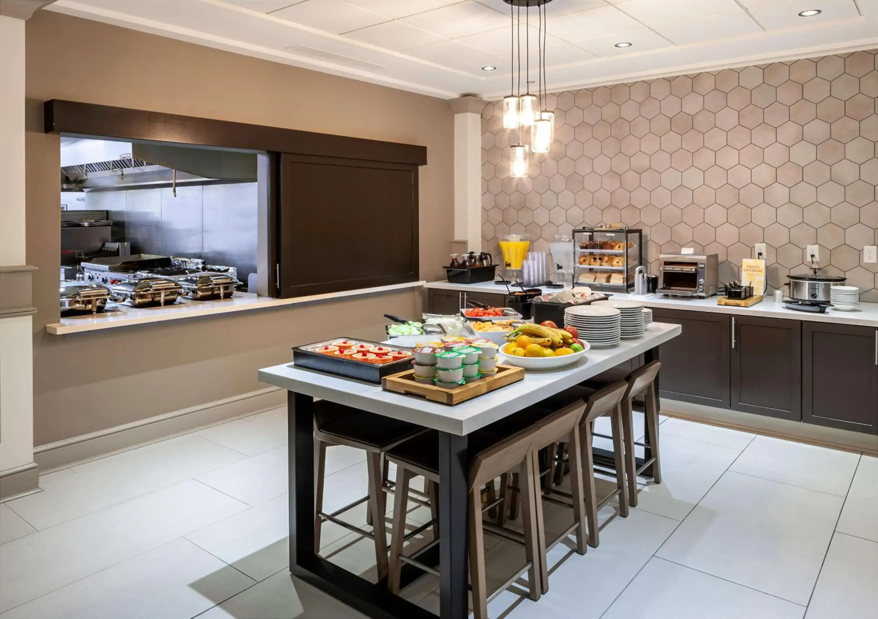 Breakfast in Hilton Garden Inn San Diego/Rancho Bernardo Breakfast in Hilton Garden Inn San Diego/Rancho Bernardo