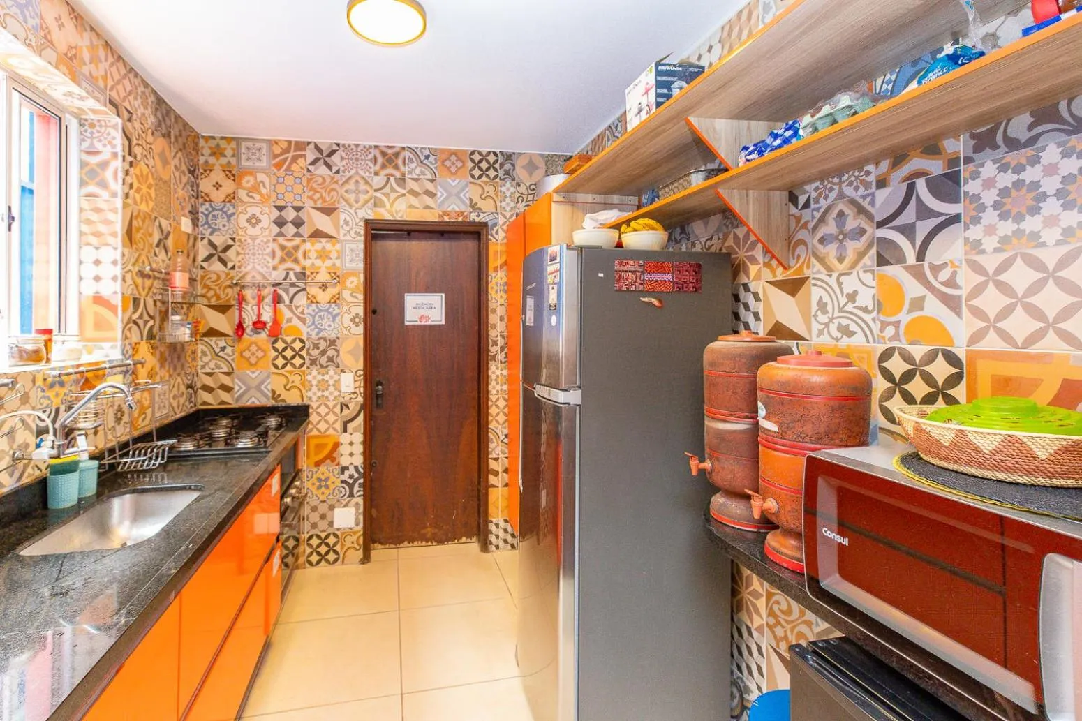 Communal kitchen in Hostel Casa Azul