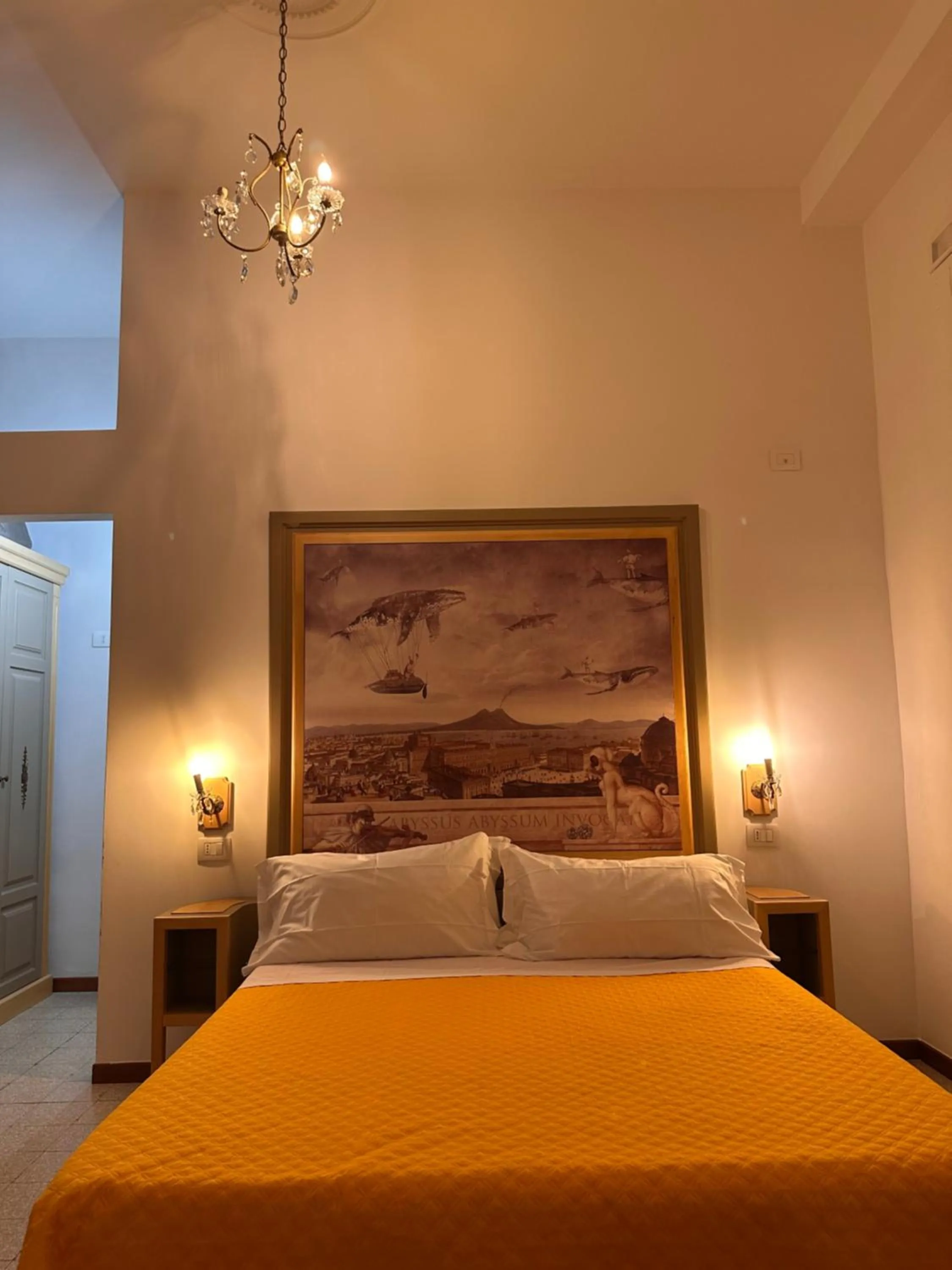 Bed in La Bella Napoli B&B