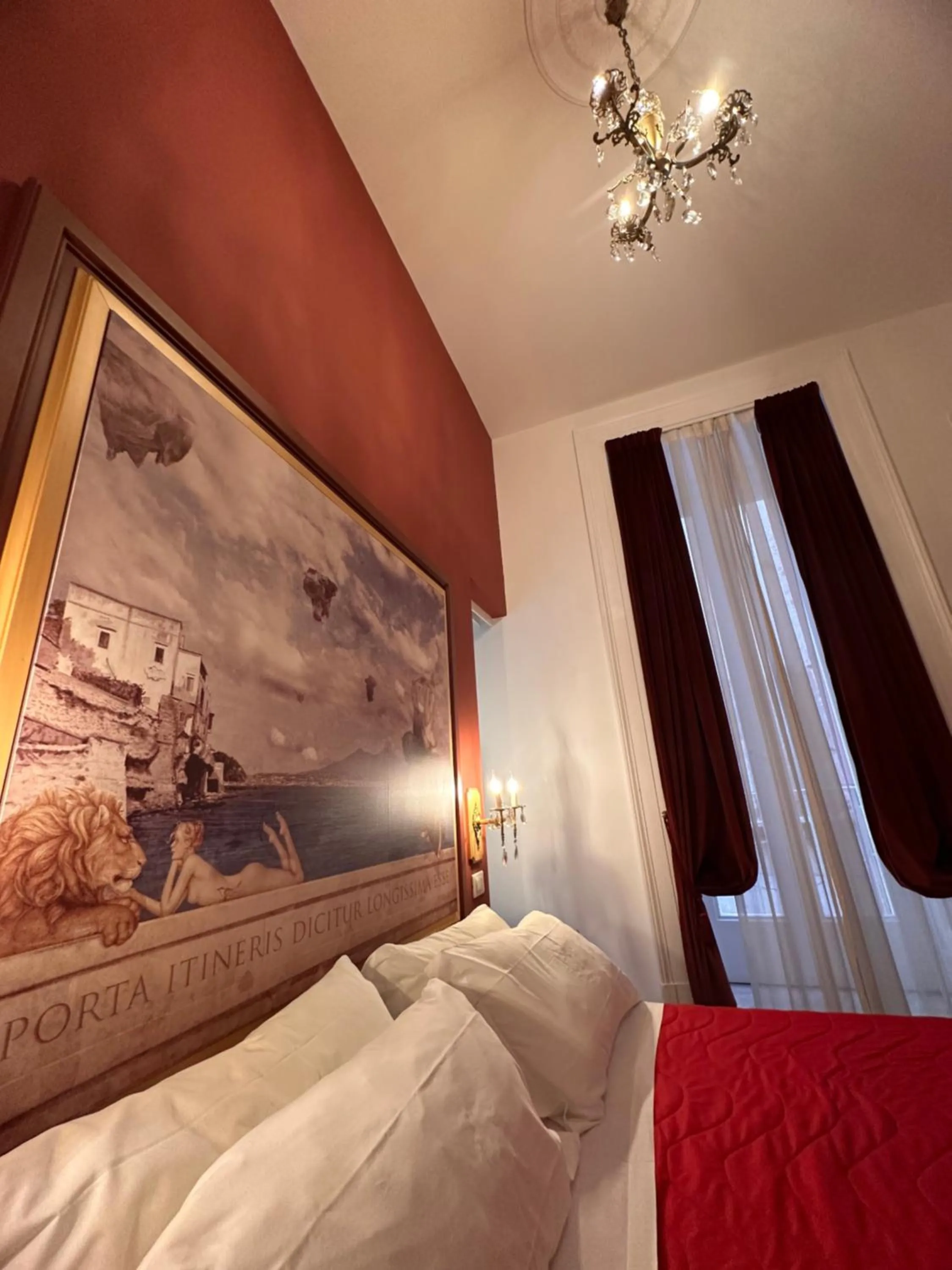 Bed in La Bella Napoli B&B