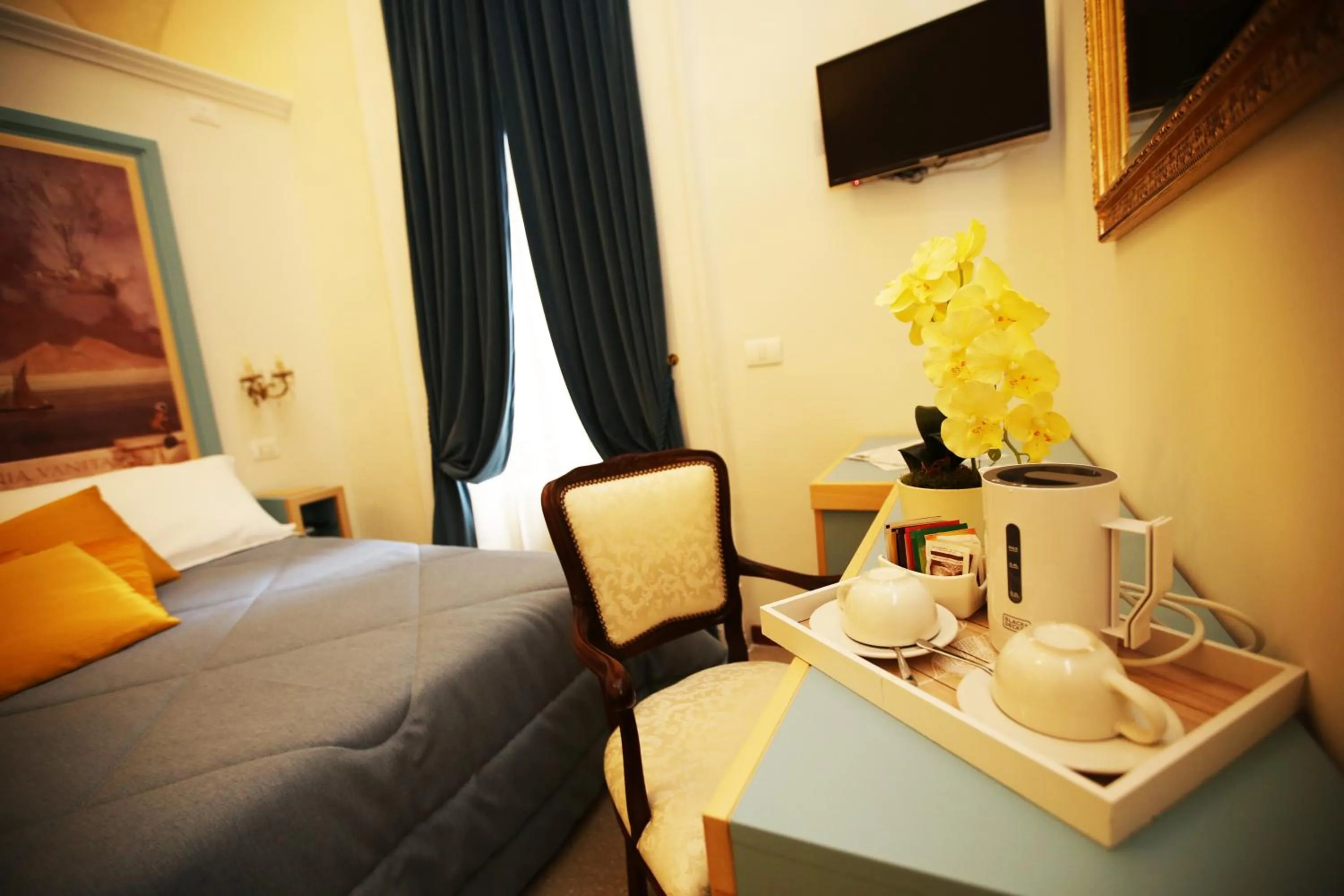 Coffee/tea facilities, Bed in La Bella Napoli B&B