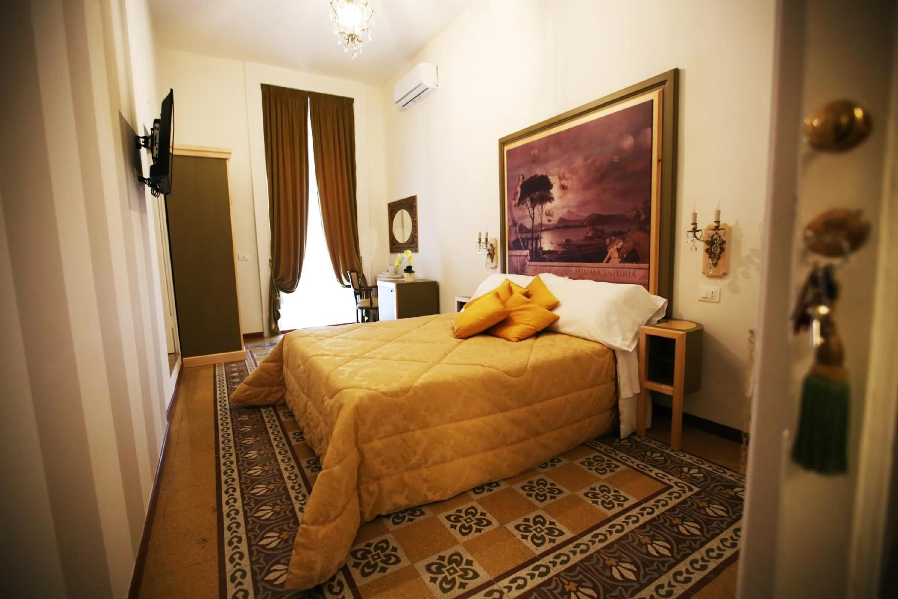 Photo of the whole room, Bed in La Bella Napoli B&B