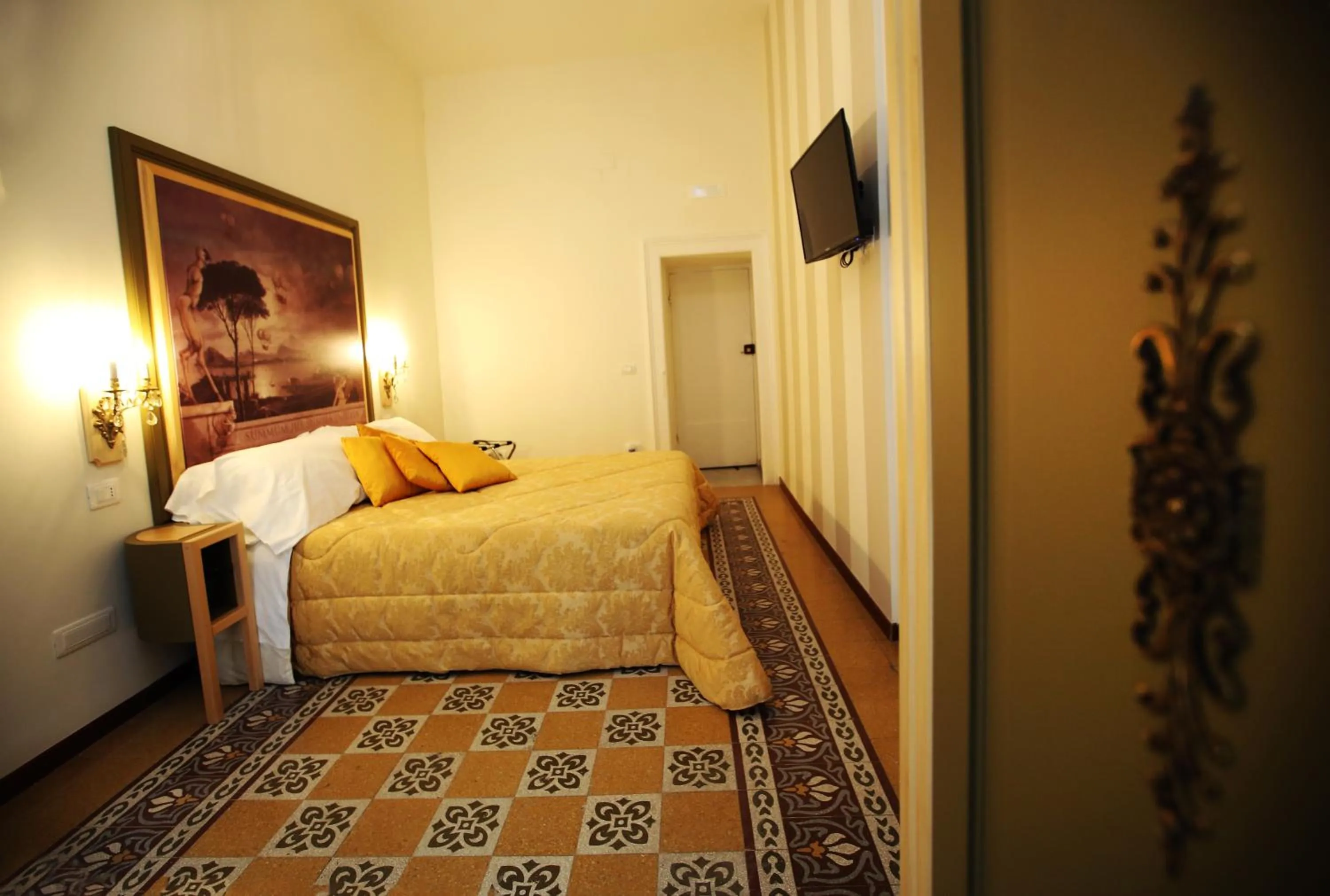 Photo of the whole room, Bed in La Bella Napoli B&B