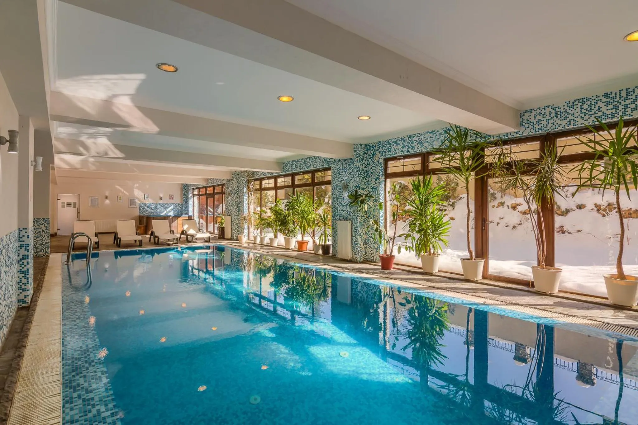 Swimming pool in Rizzo Boutique Hotel