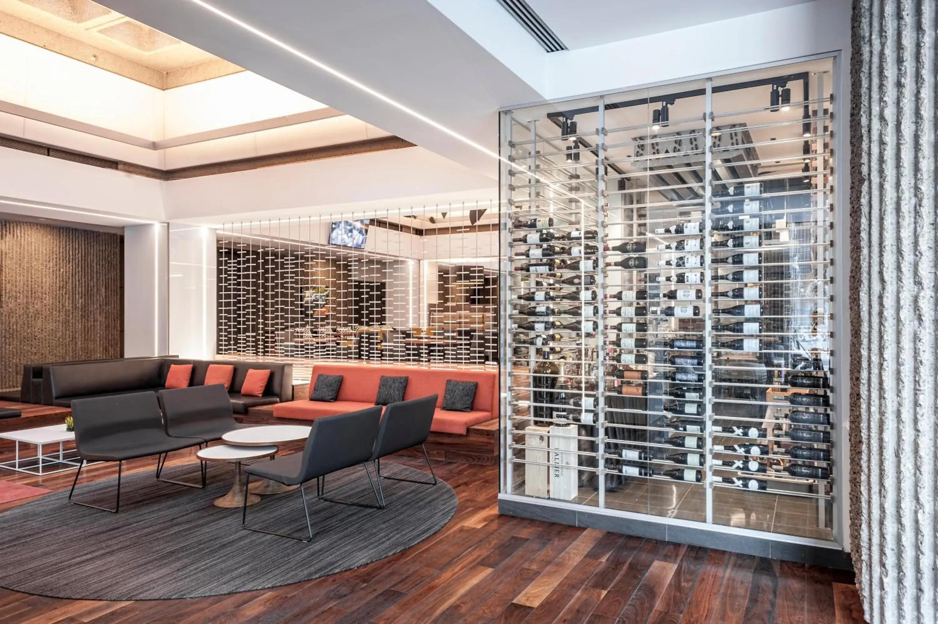 Lounge or bar in Hotel Bonaventure Montreal Lounge or bar in Hotel Bonaventure Montreal