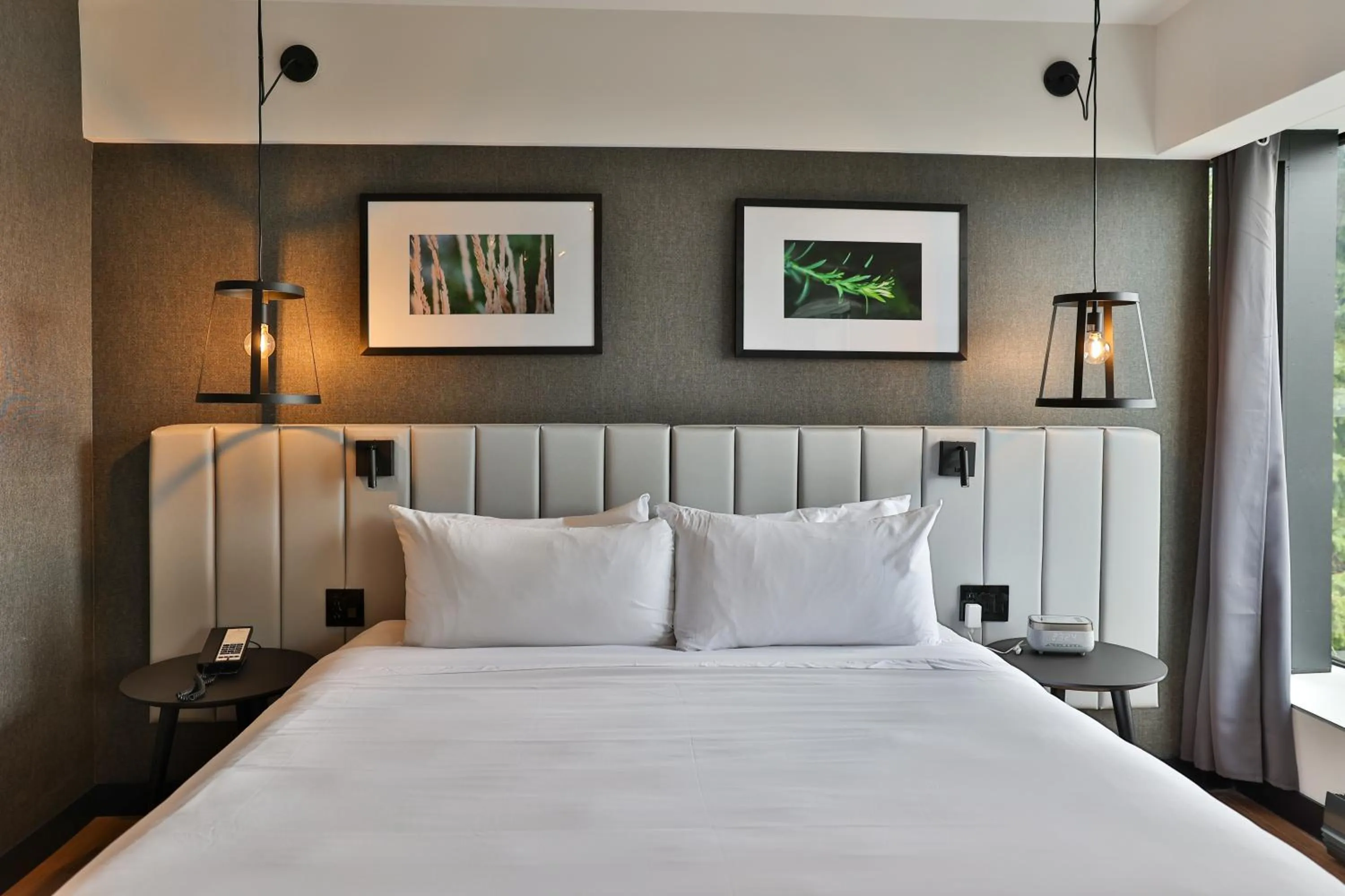 Bed in Hotel Bonaventure Montreal