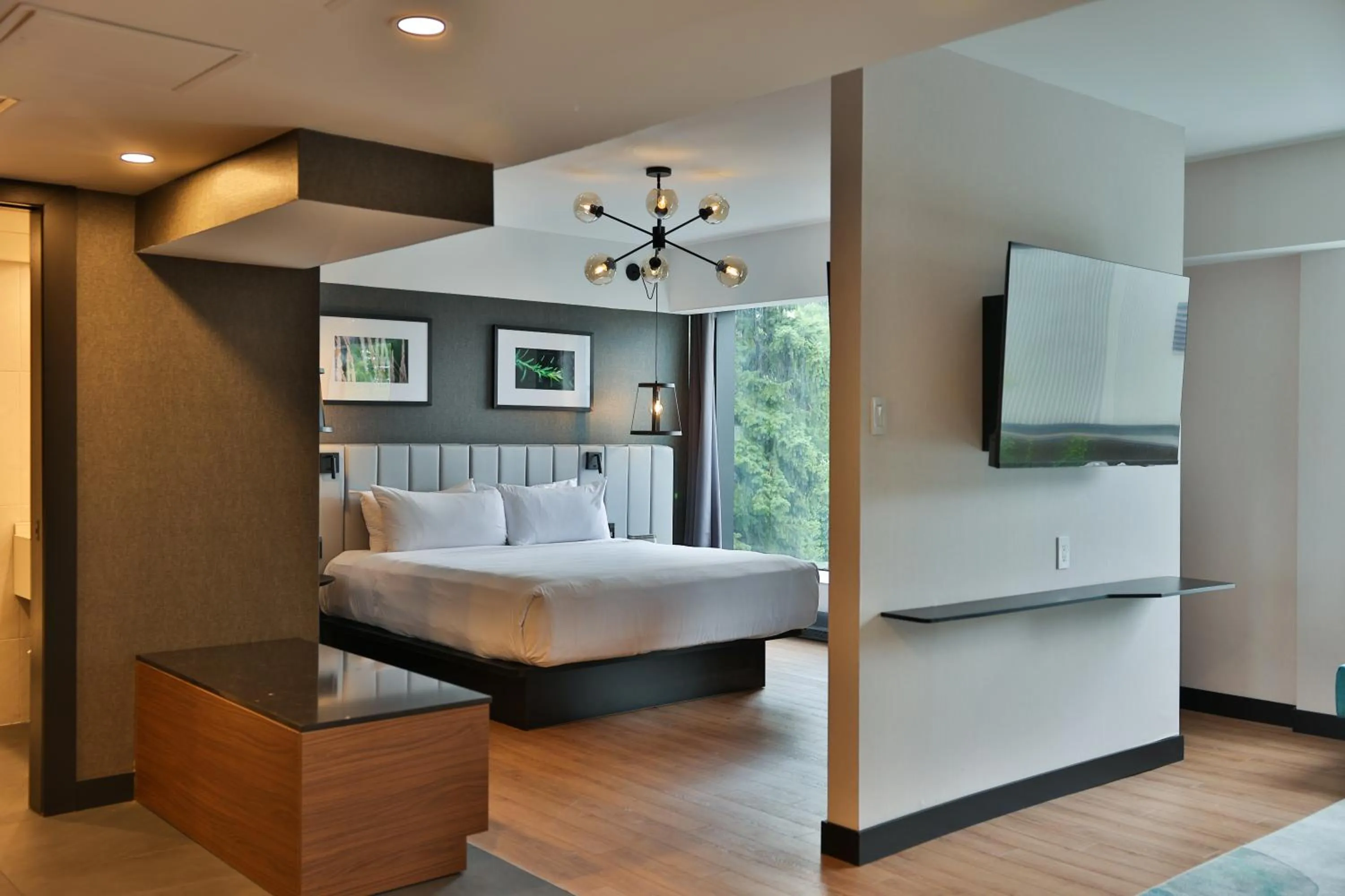 Bed in Hotel Bonaventure Montreal