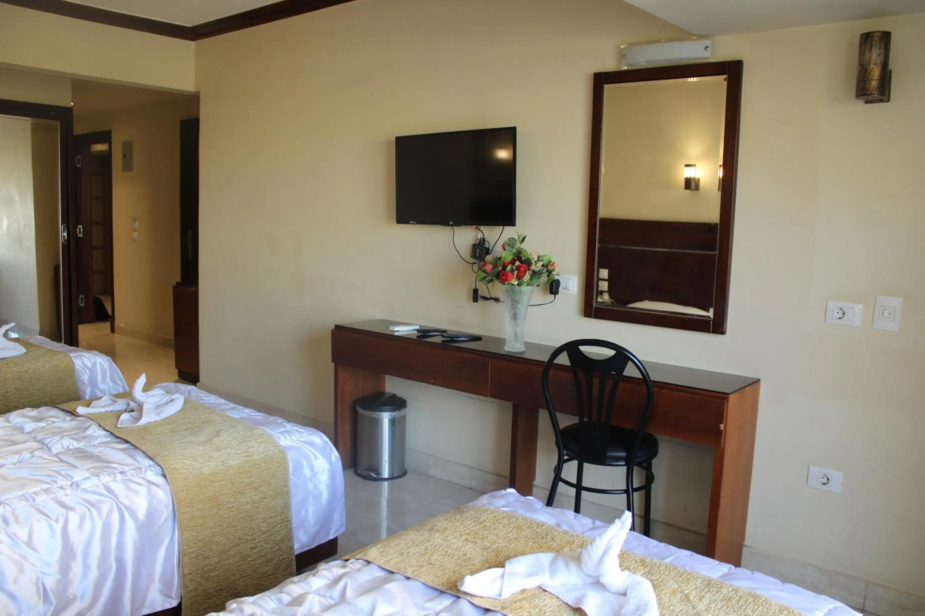 Bed in Pharaohs Hotel