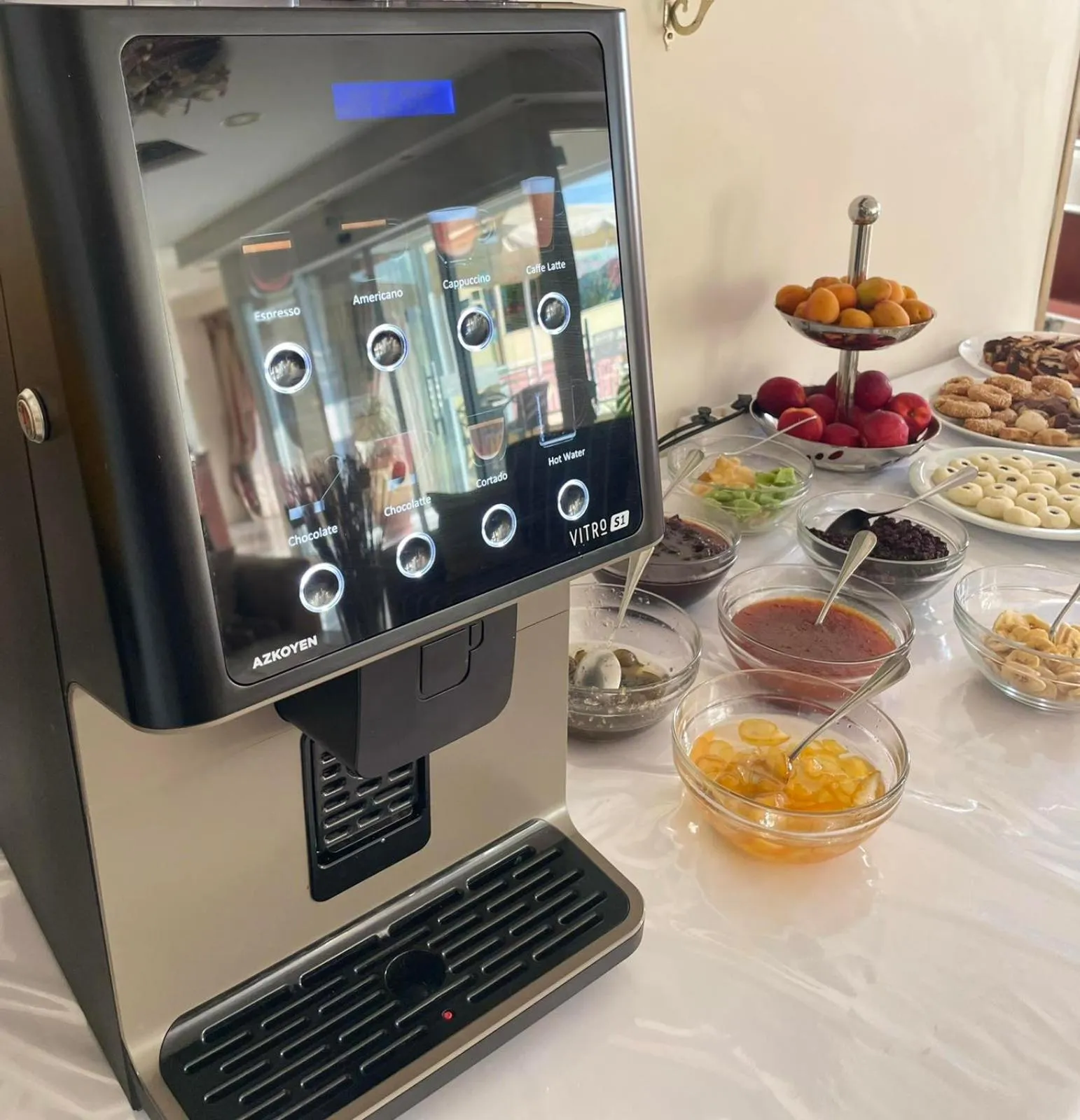 Breakfast in Hotel Diamond