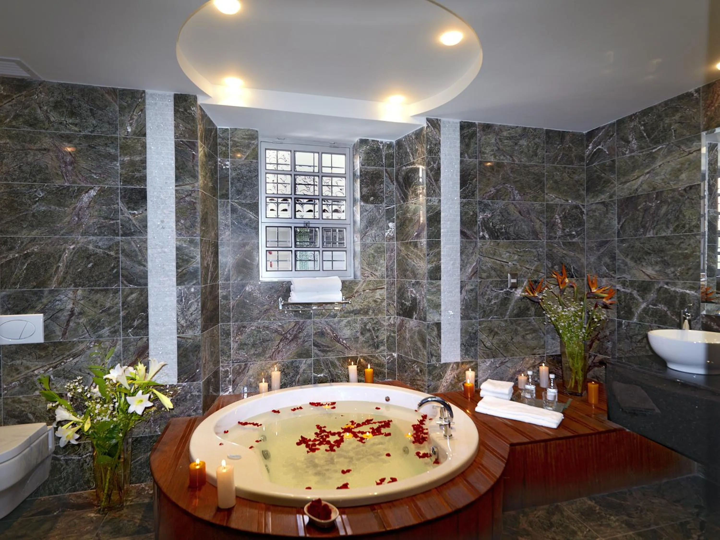 Bathroom in Aranwa Cusco Boutique Hotel