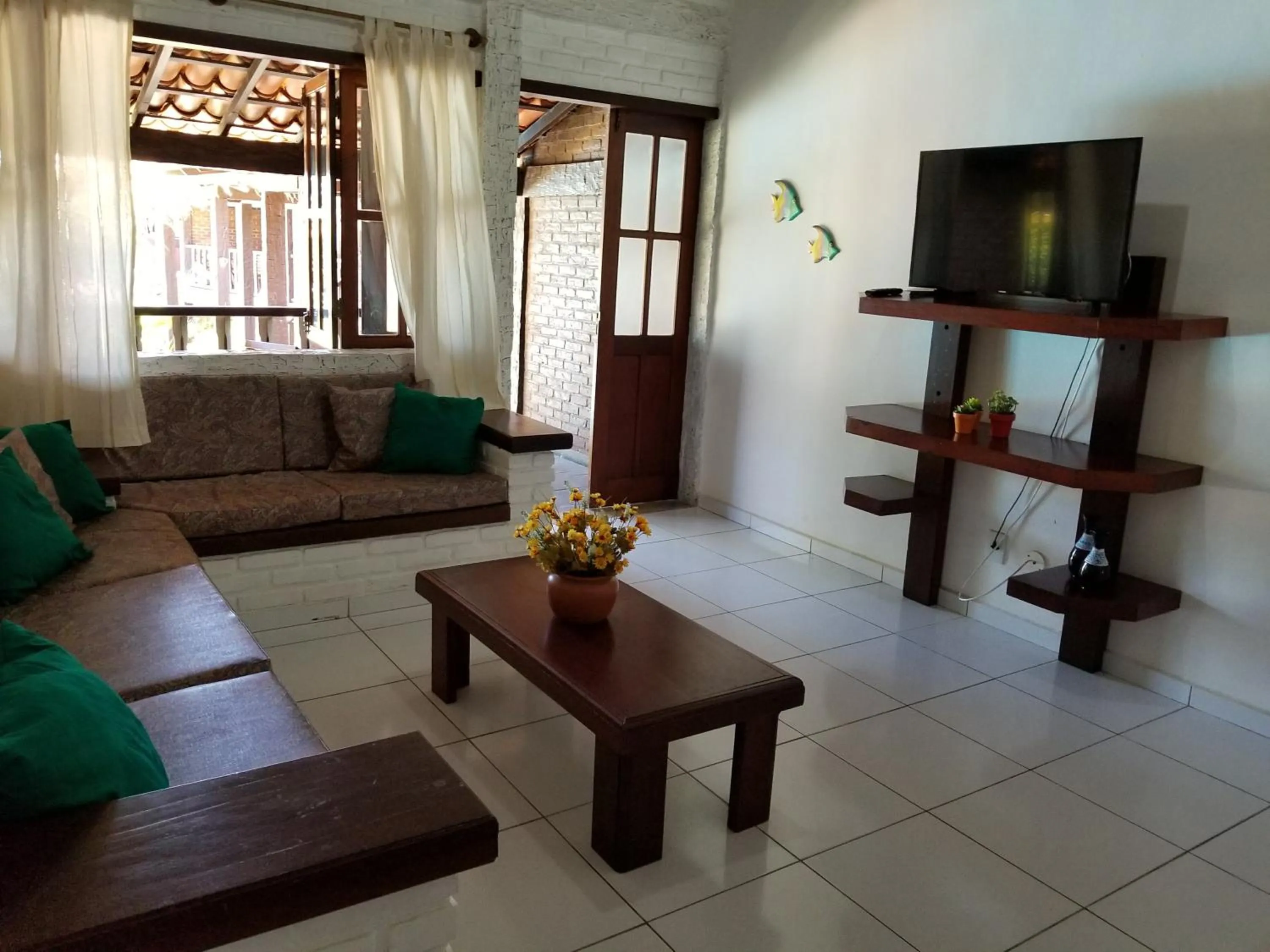 Communal lounge/ TV room in Flat - Geribá Apart Hotel