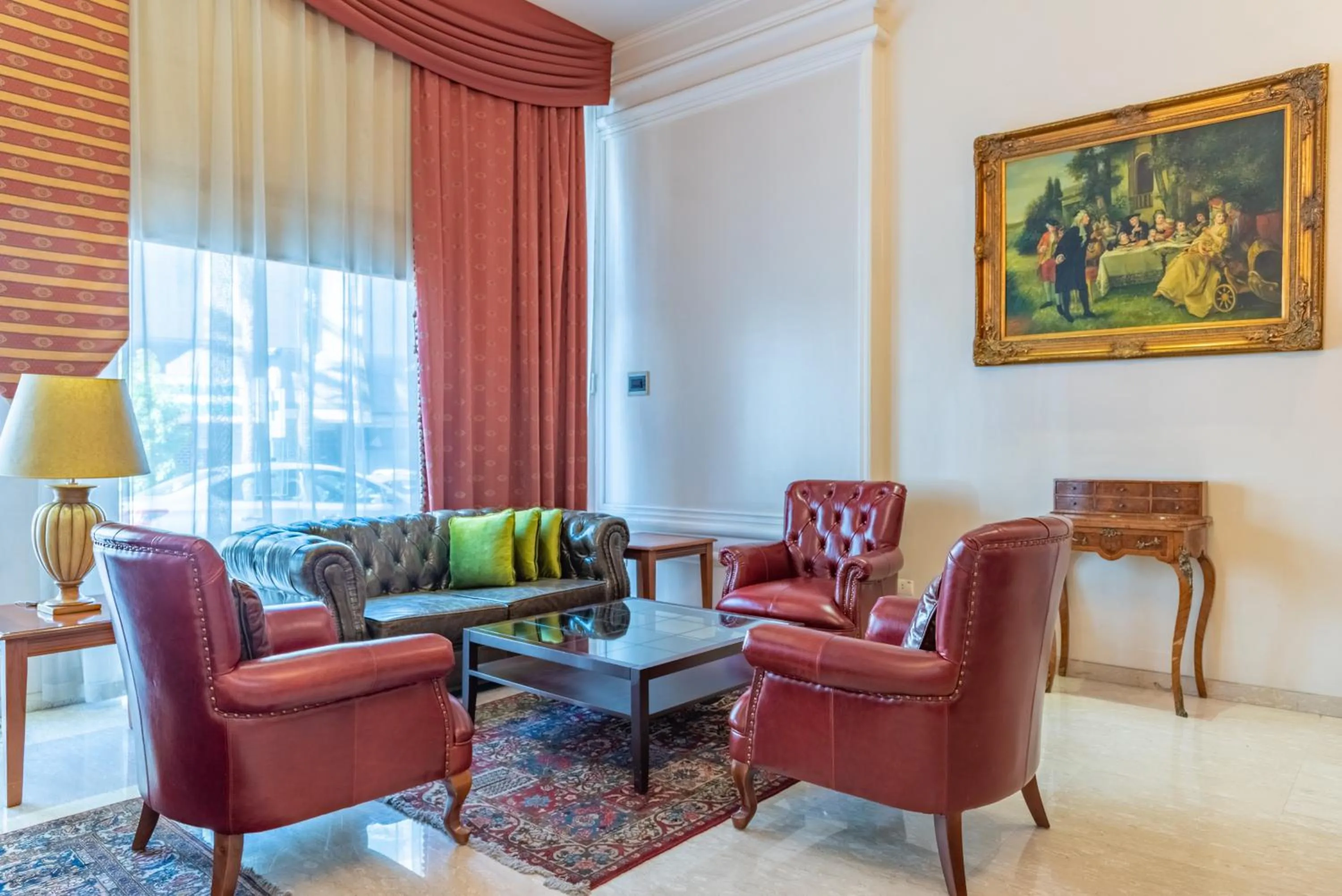 Living room in Madisson Hotel