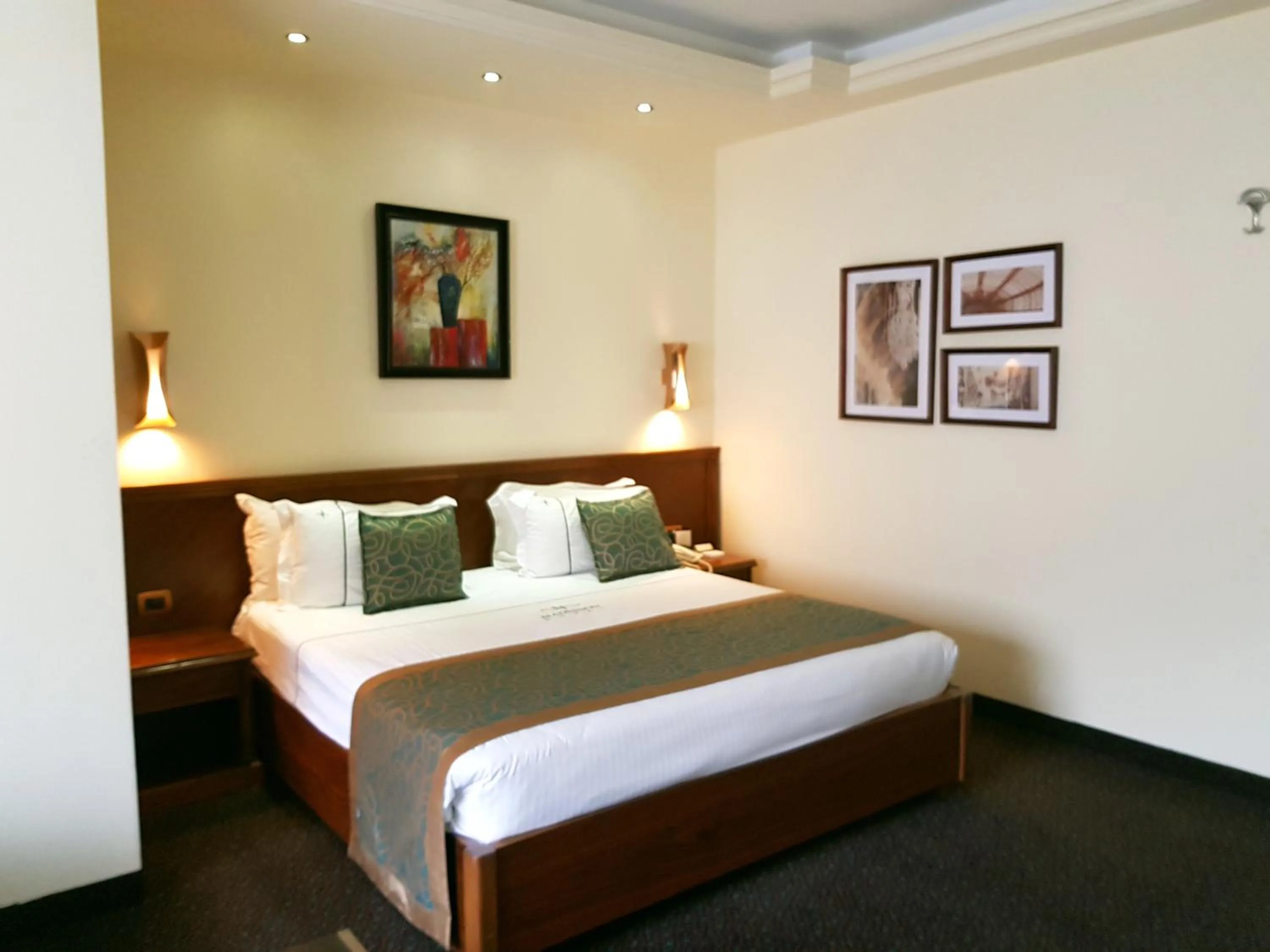 Bed in Madisson Hotel