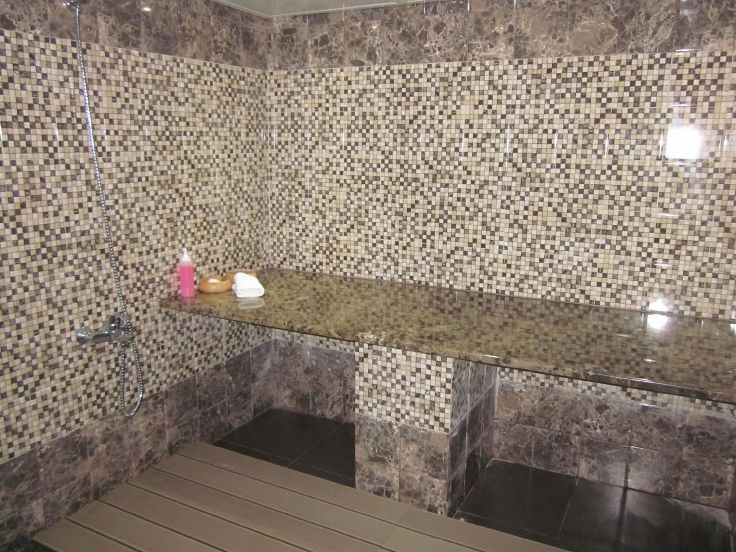 Massage in Madisson Hotel