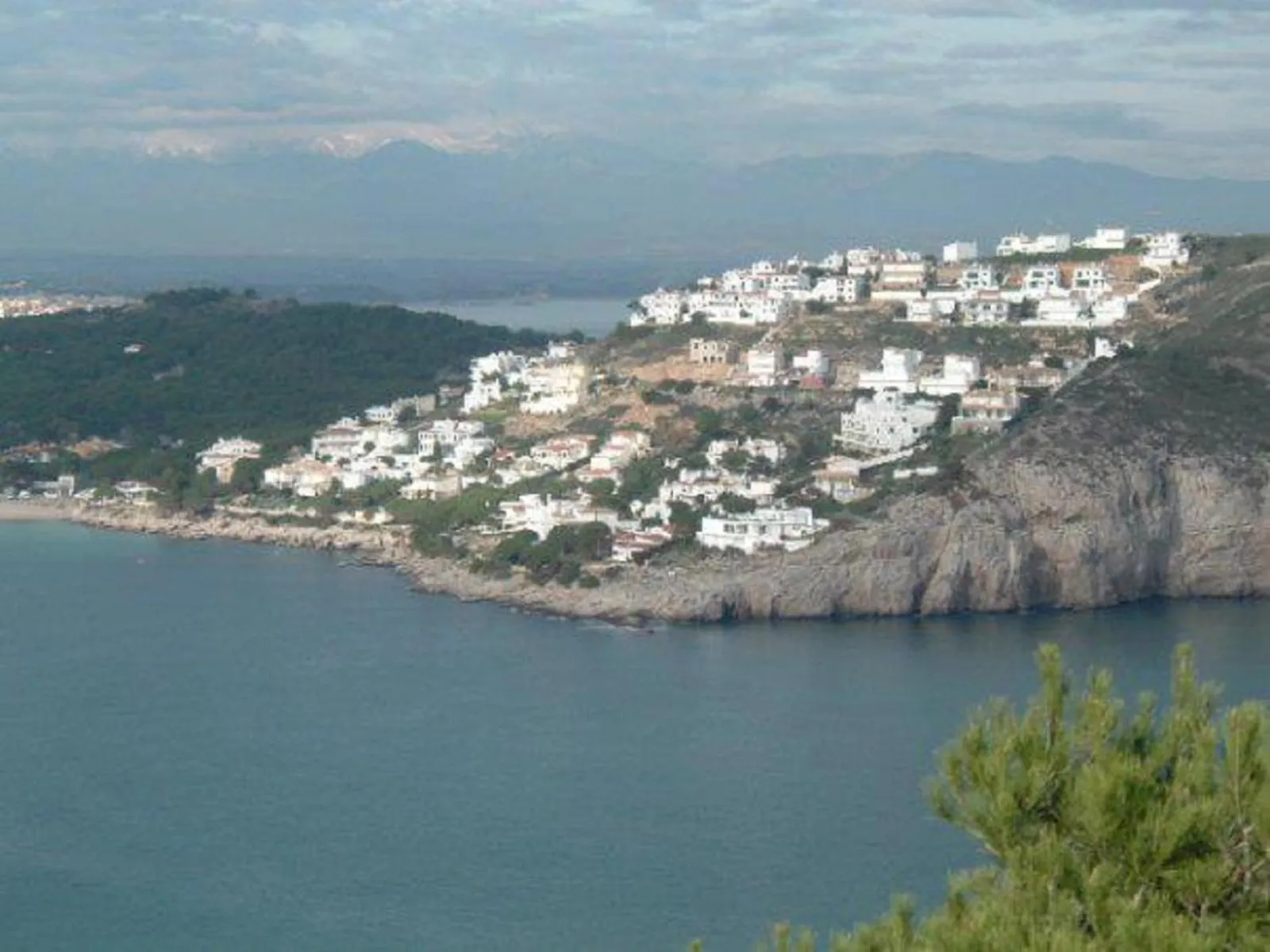 Bird's eye view in Cala Montgo 33