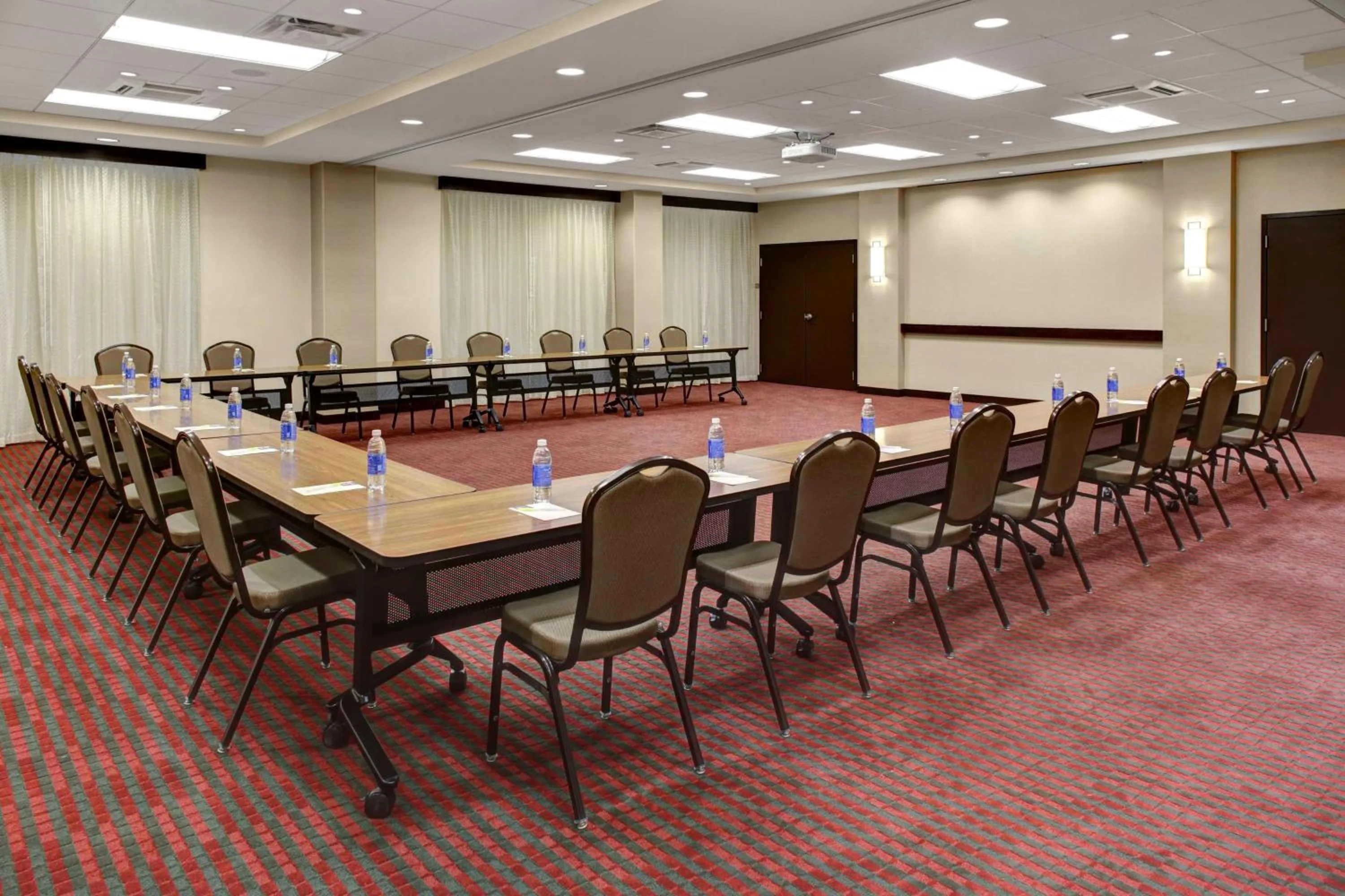 Meeting/conference room in Hyatt Place Richmond Airport