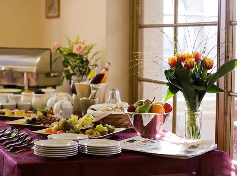 Food and drinks in Castle Residence Praha