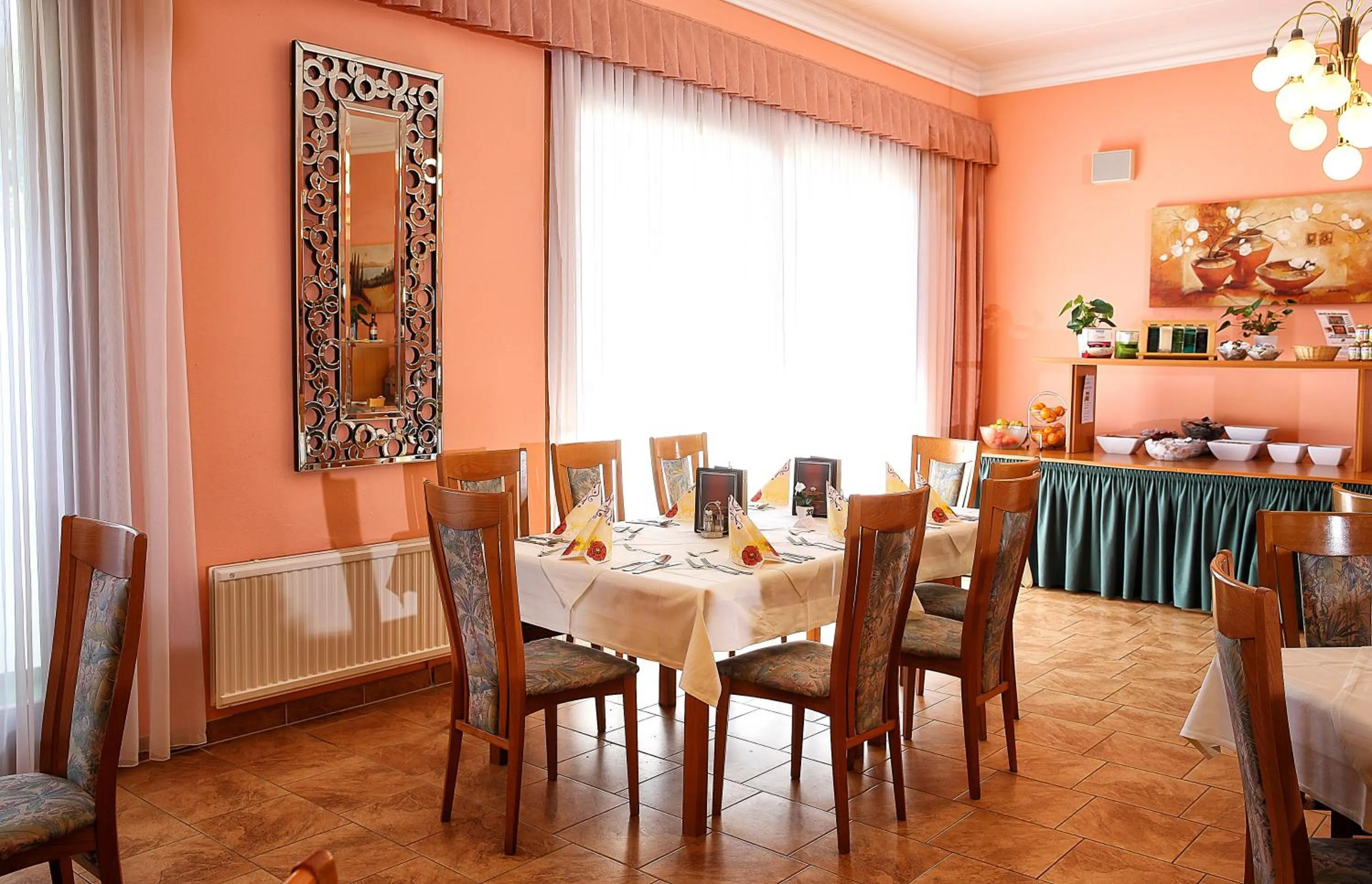 Restaurant/places to eat in Strandhotel Orchidee