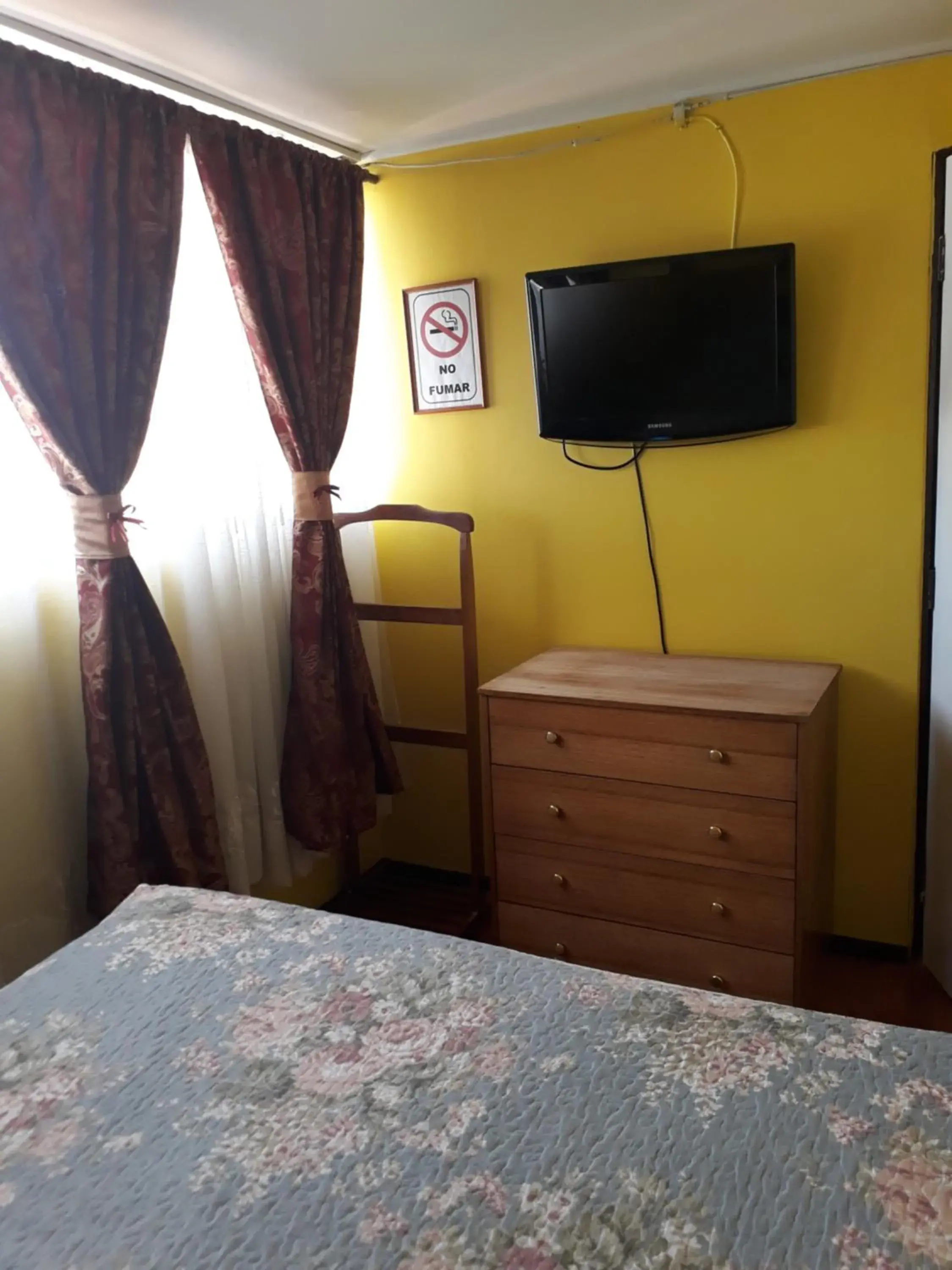 Double Room with Shared Bathroom in Hotel Aymara Double Room with Shared Bathroom in Hotel Aymara