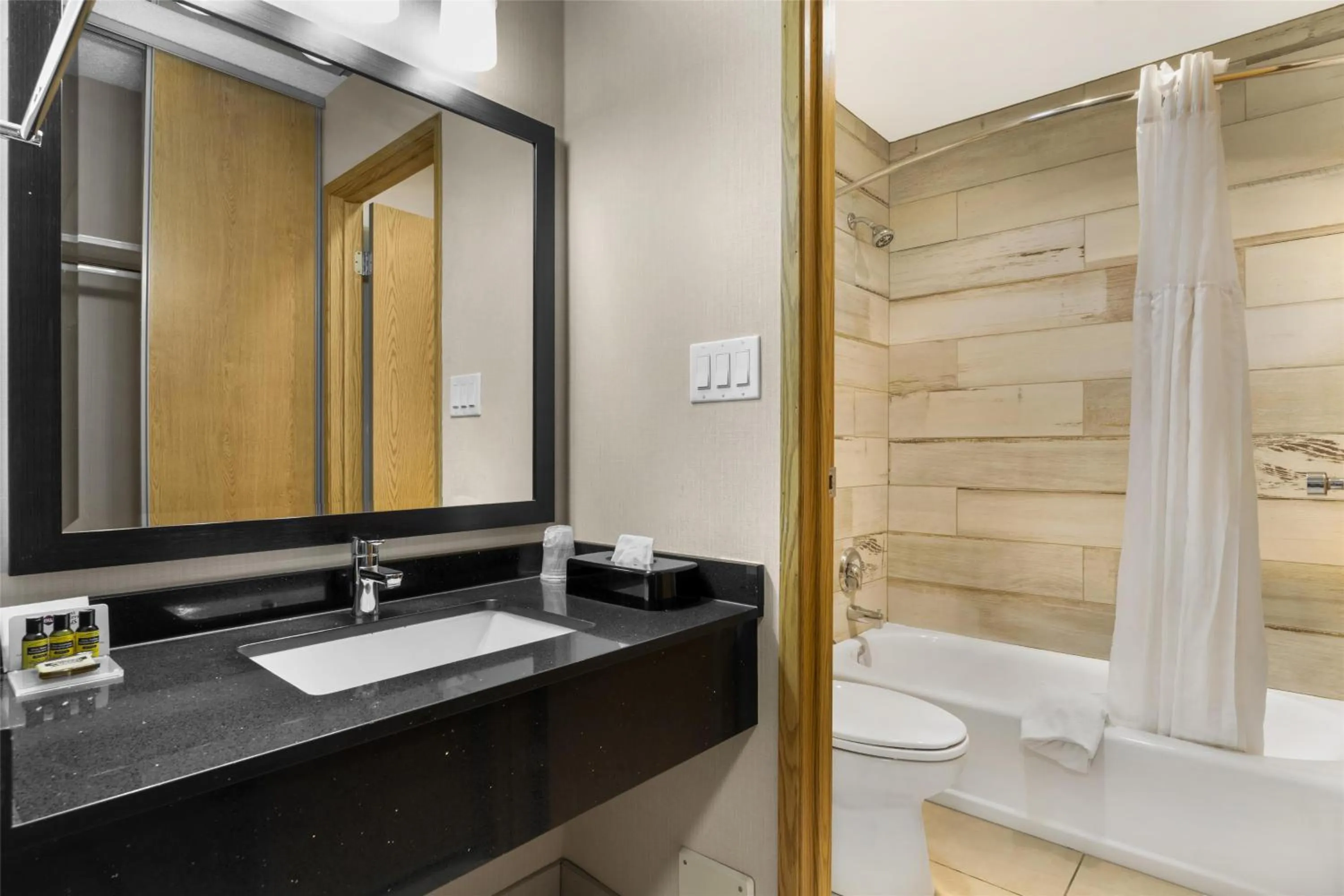 Bathroom in Best Western Plus Country Meadows Inn