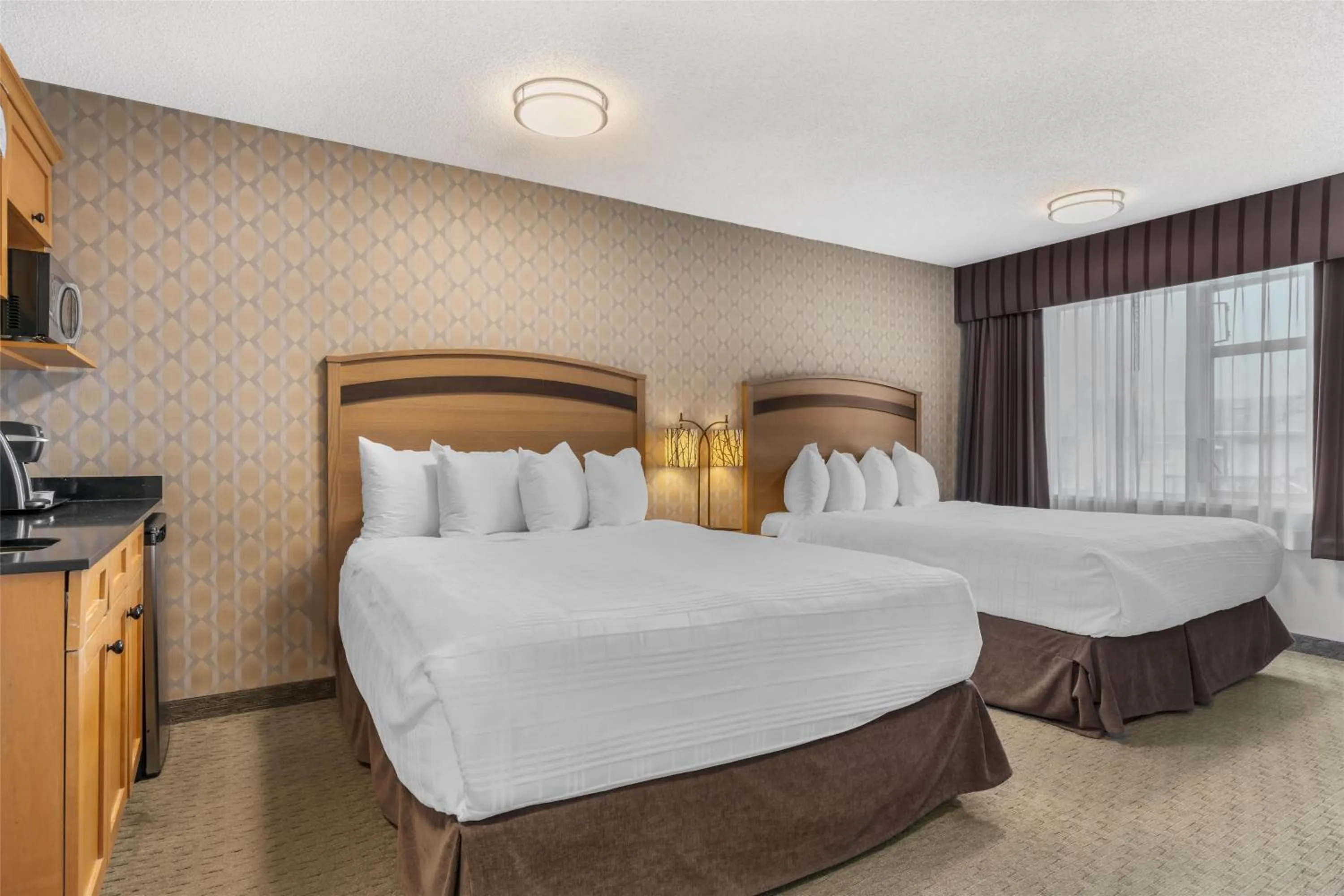 Bedroom, Bed in Best Western Plus Country Meadows Inn