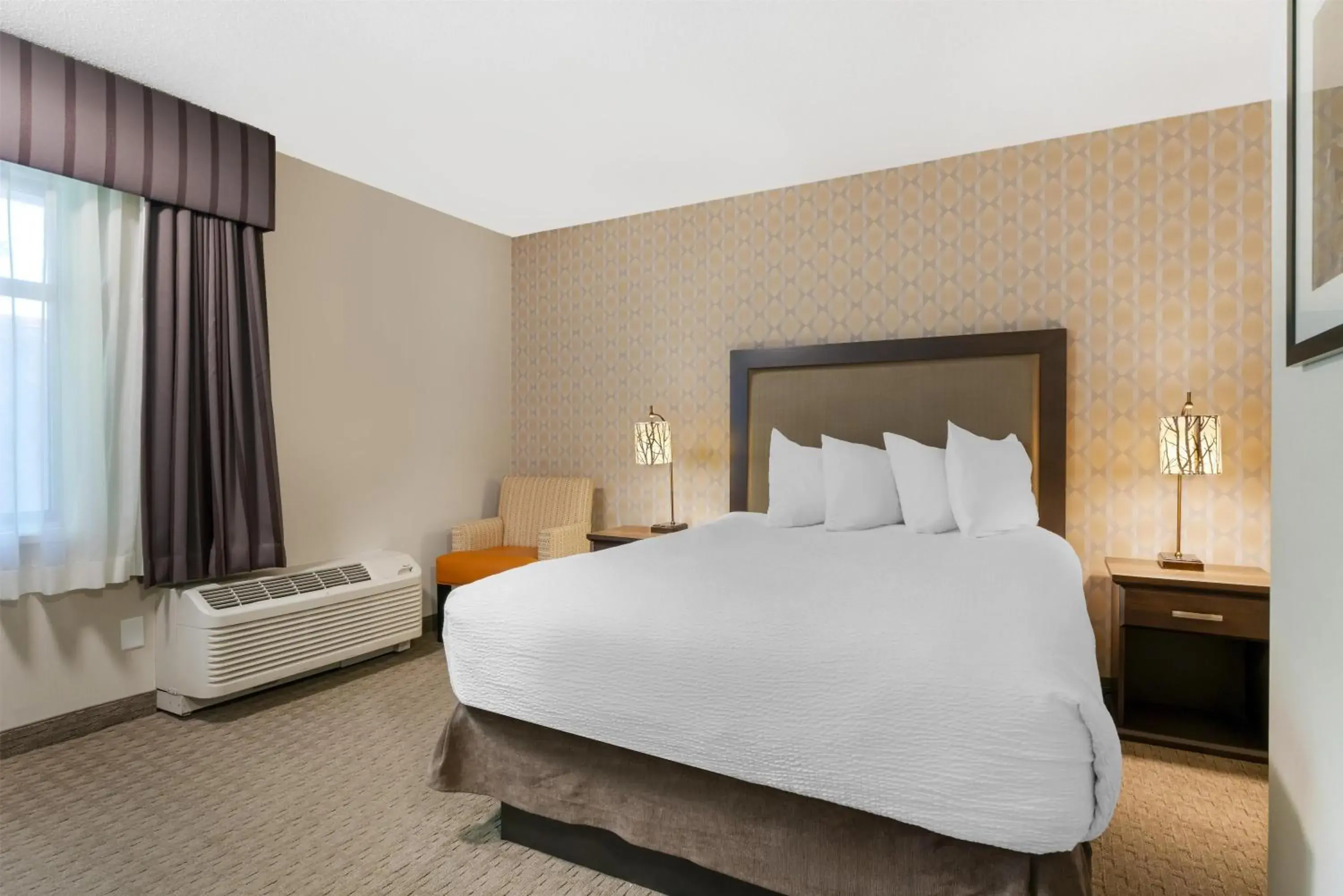 Bedroom, Bed in Best Western Plus Country Meadows Inn Bedroom, Bed in Best Western Plus Country Meadows Inn