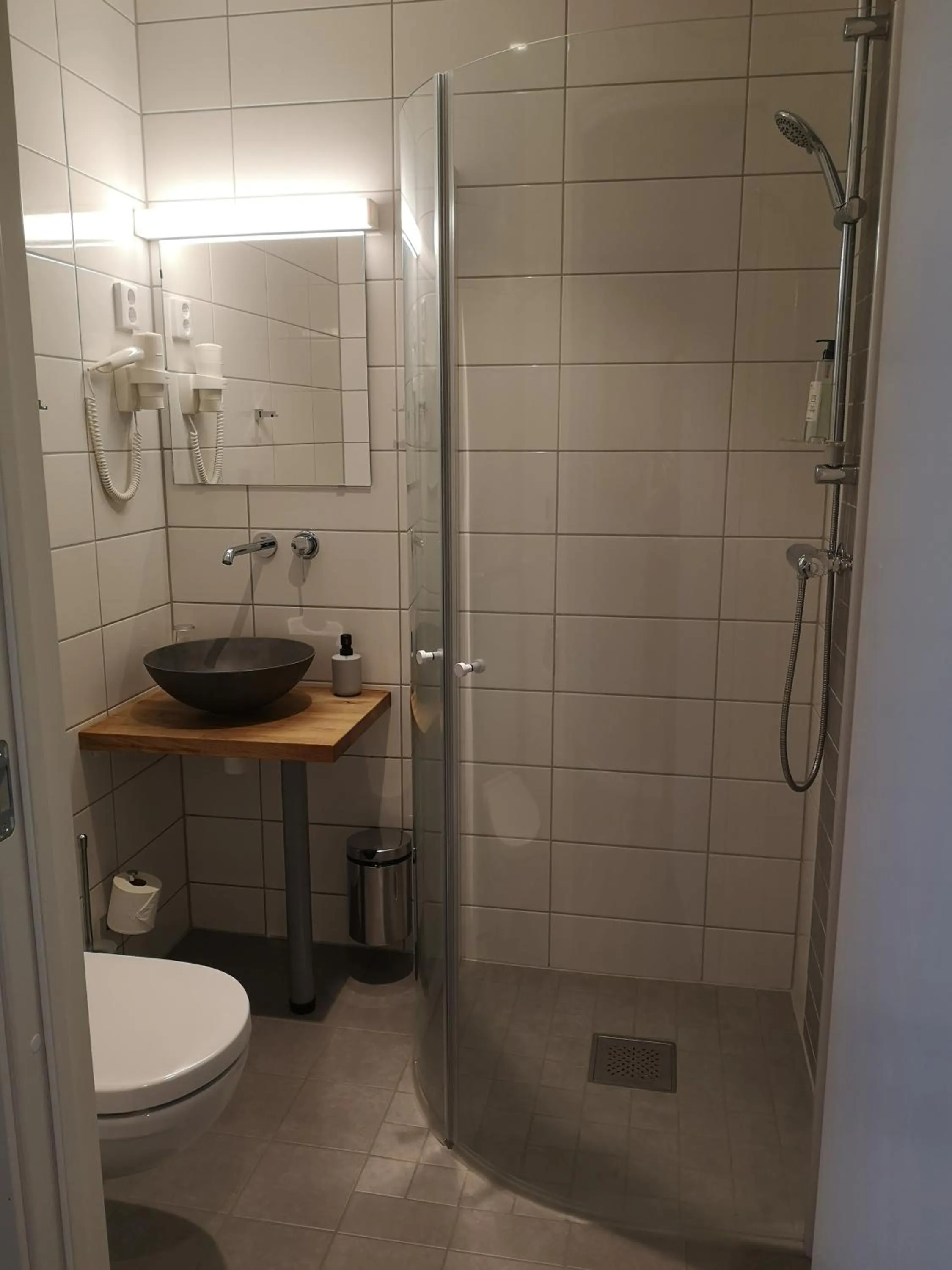 Bathroom in Senja Fjordhotell and Apartments